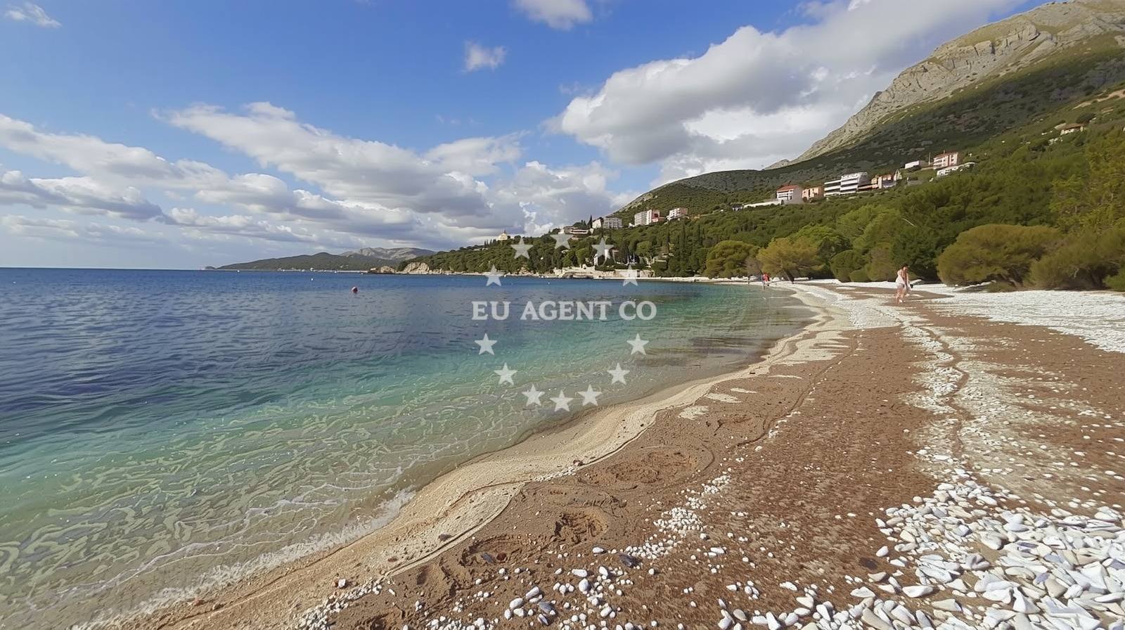 Additional view of Plat beach in Plat 18, Mlini