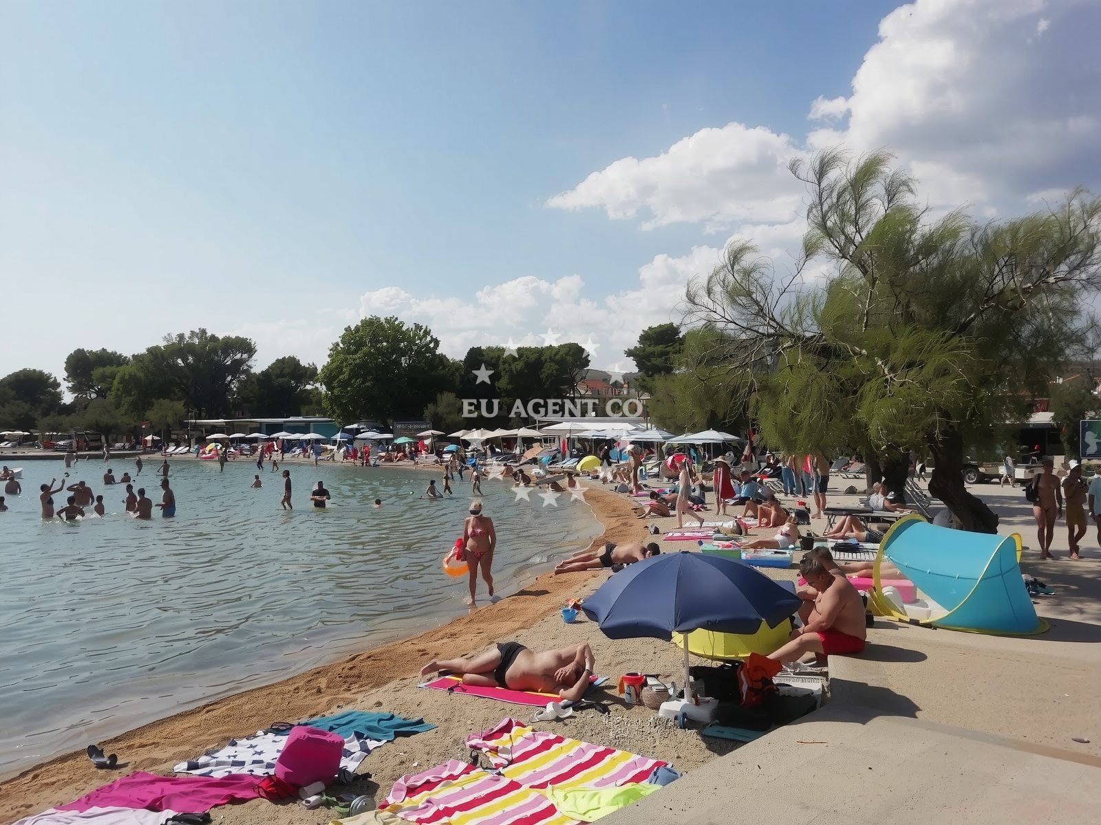 Additional view of Plava beach in 10 Ulica Blata, Vodice