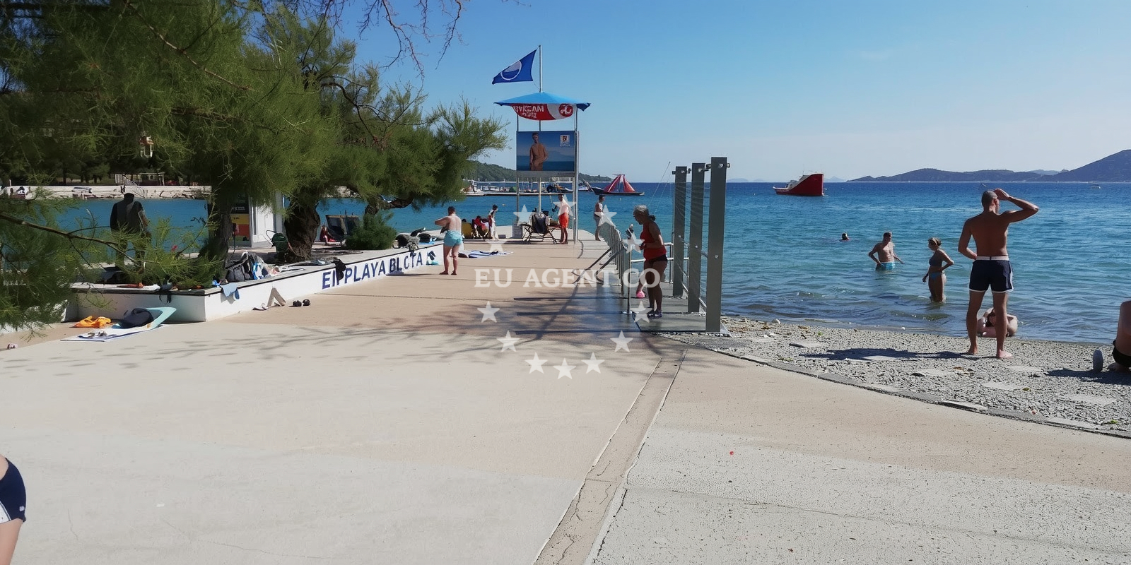 Additional view of Plava beach in 10 Ulica Blata, Vodice