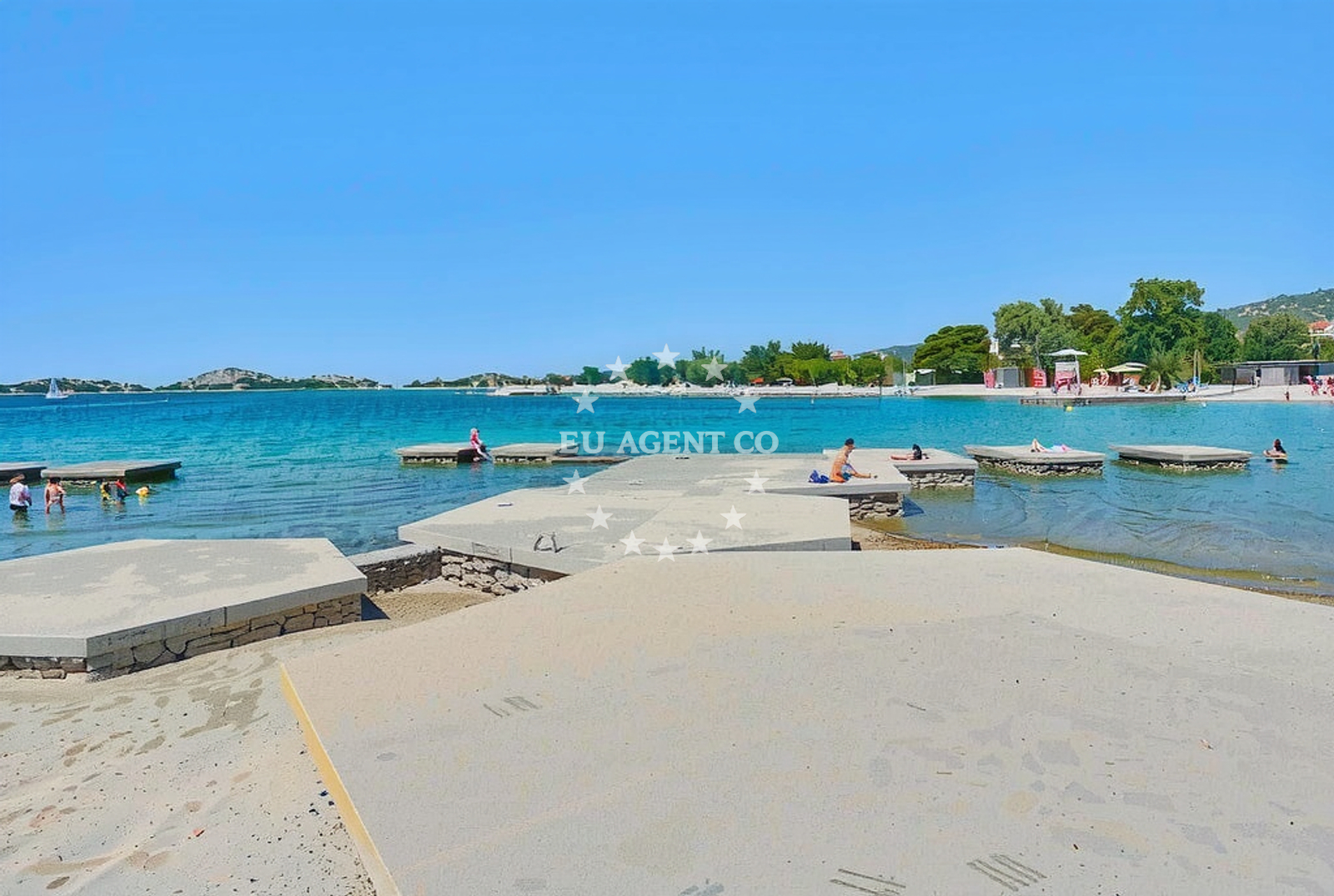 Additional view of Plava beach in 10 Ulica Blata, Vodice