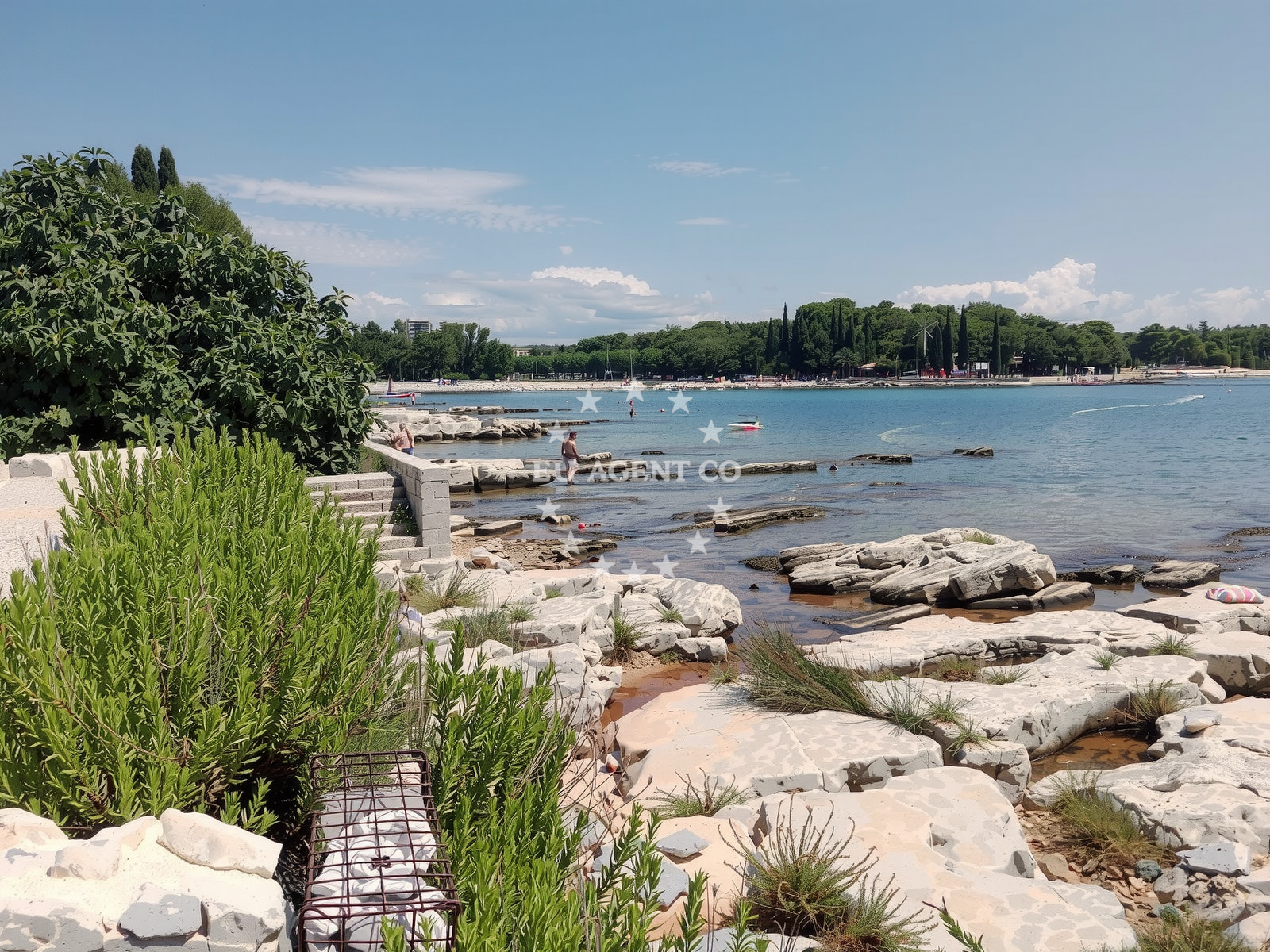 Sea and coastal view of Plaz Katoro in 19 Ulica Stella Maris 1, Umag