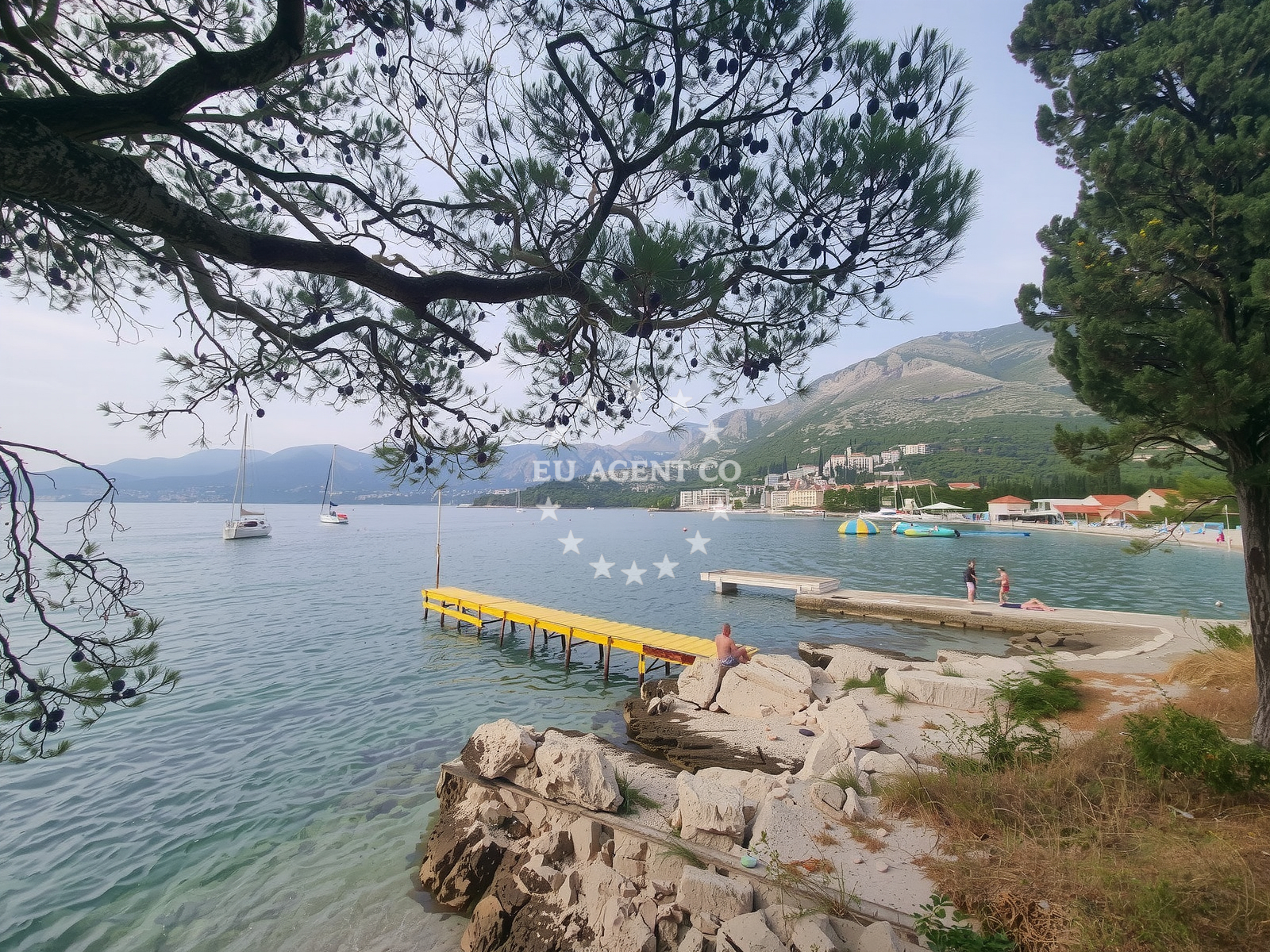 Sea and coastal view of Plaza Cavtat in Ulica Jurja Klovića, Cavtat