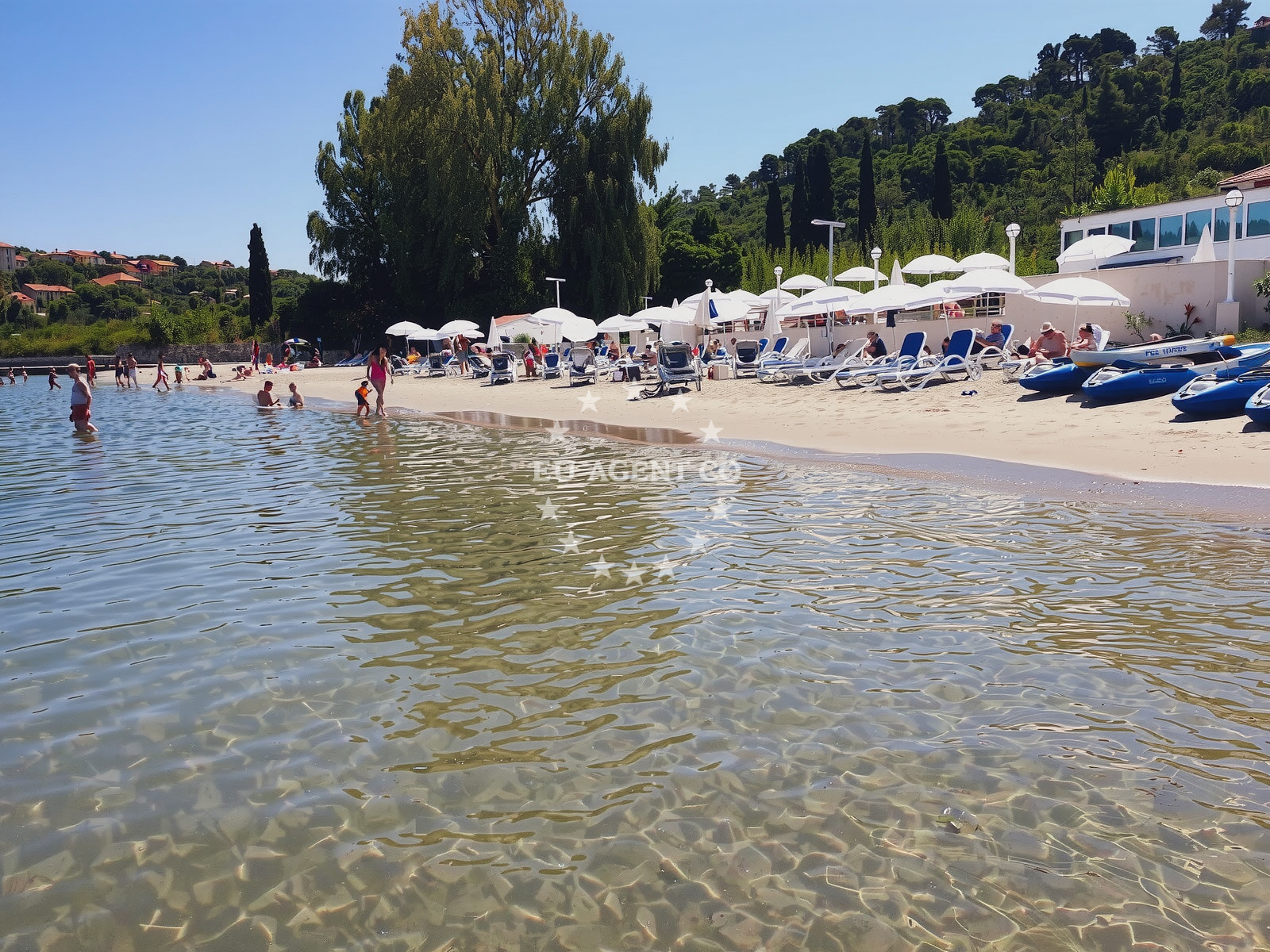 Shoreline and swimming area at Plaza Donje Celo in Gornje celo, Koločep