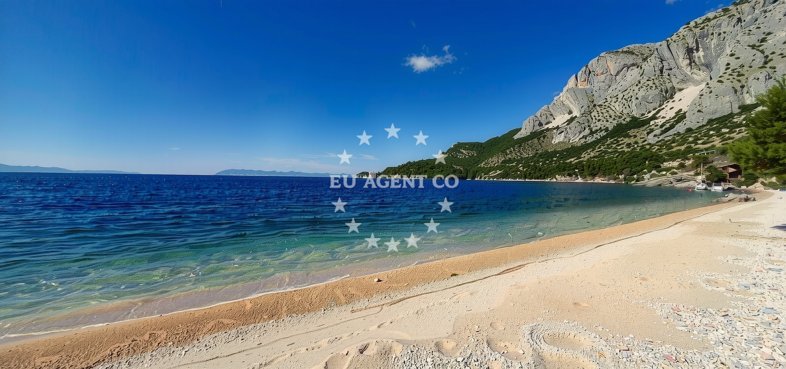 Beach facilities and surroundings at Plaza Drasnice in Dra?nice127A, Drasnice