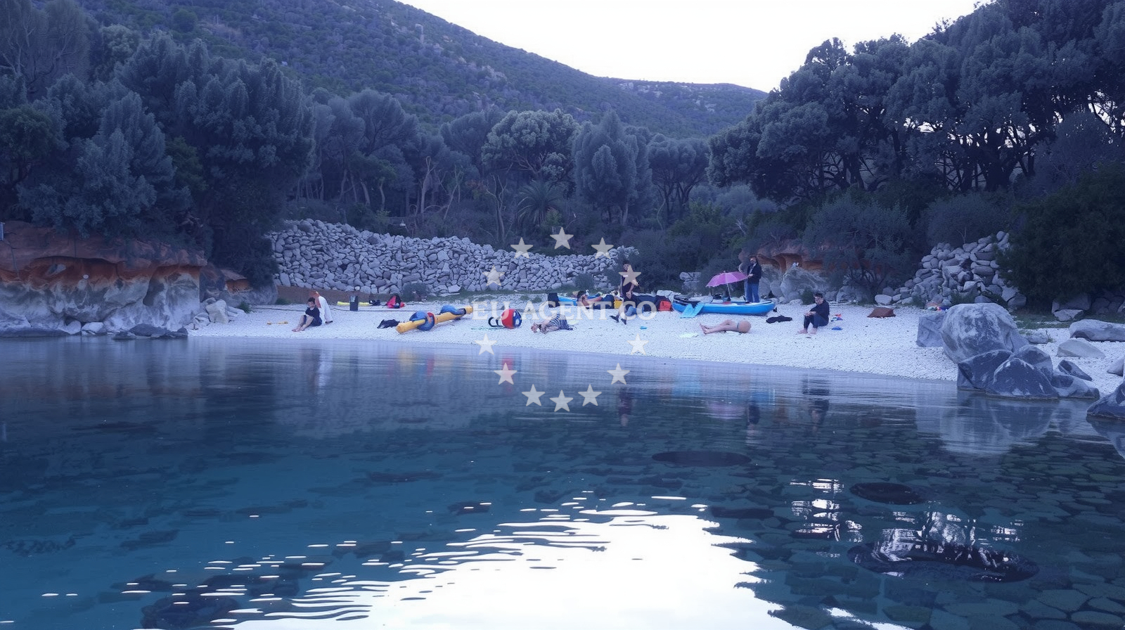 Beach facilities and surroundings at Plaza Faldomak in Sveti Jakov 37, Nerezine