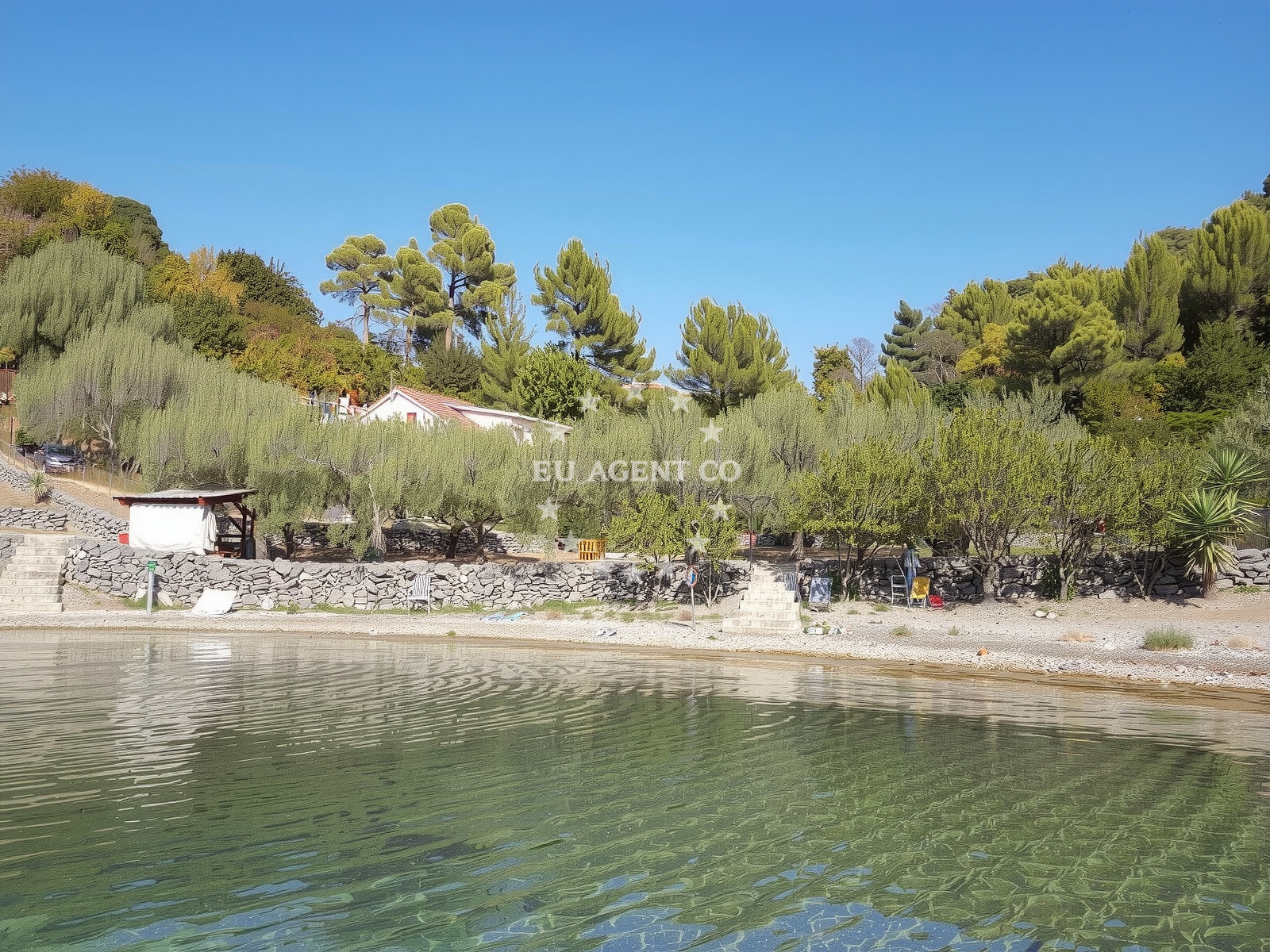 Beach facilities and surroundings at Plaza Gabrica in Gabrica 16, Vela Luka
