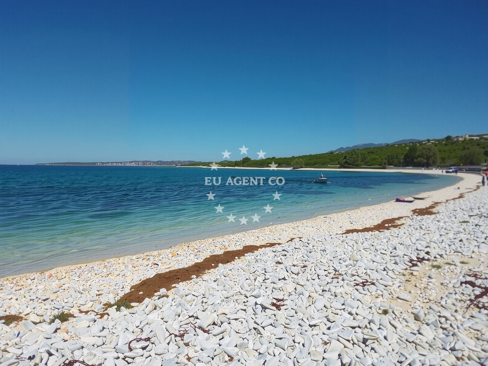 Beach facilities and surroundings at Plaza Girenica in 17 Kralja Tomislava ulica, Mandre