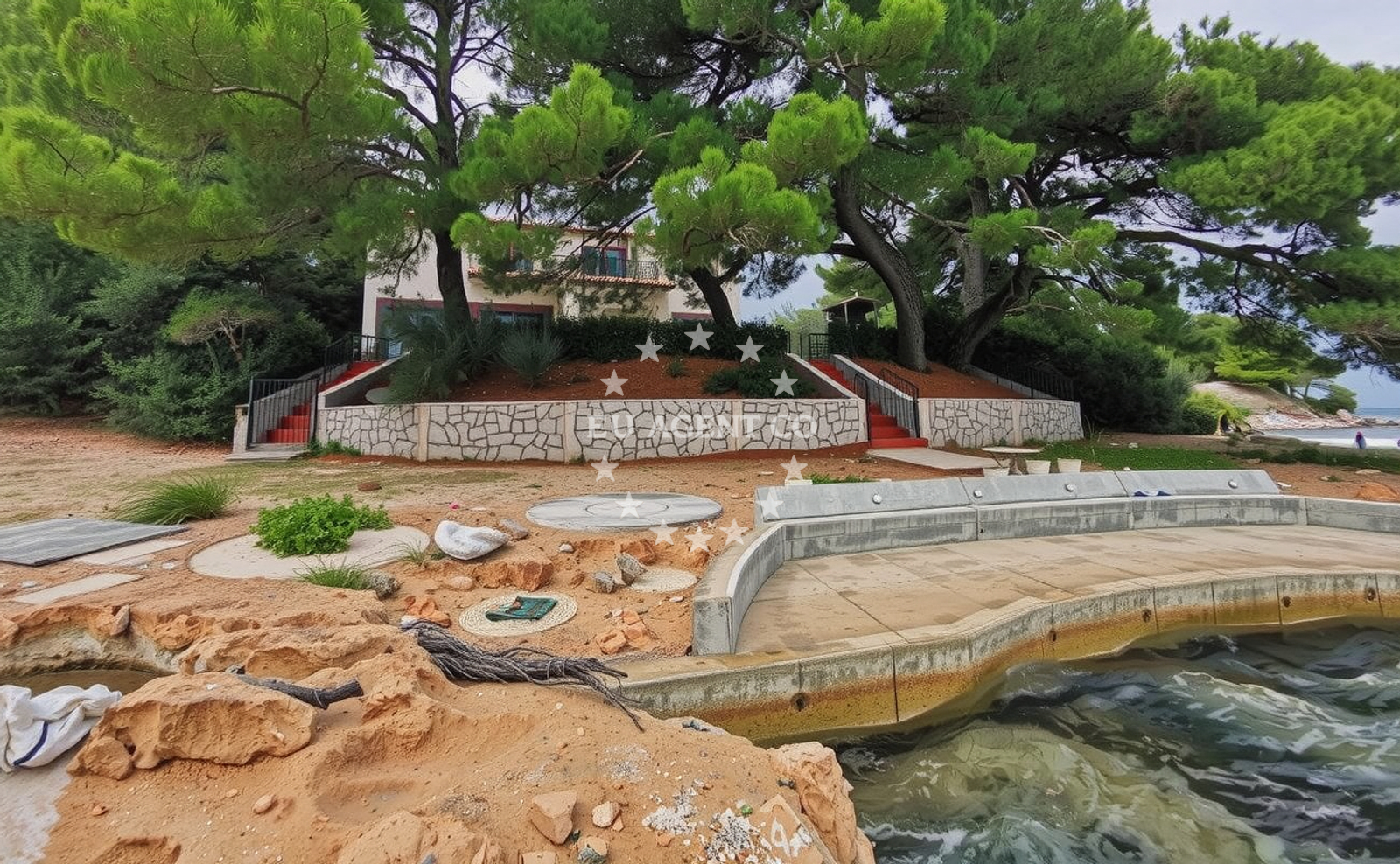 Sea and coastal view of Plaza Glavicine in Glavičine 44, Tkon
