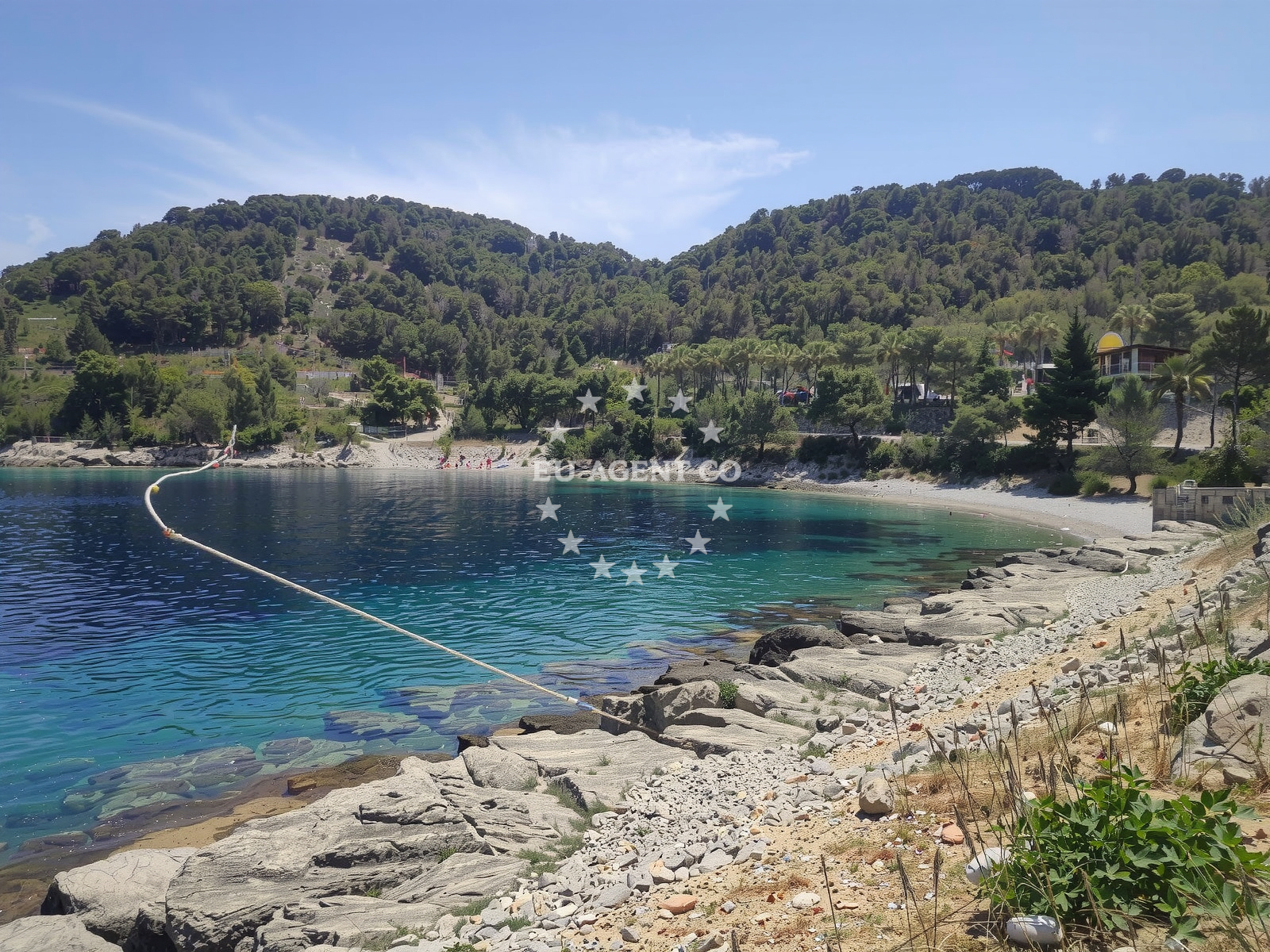 Sea and coastal view of Plaza Grandovac in Otok Host 1, Vis