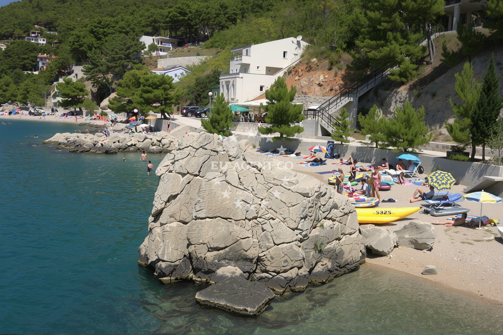 Sea and coastal view of Plaza Jardula in Stomarica 16, Brela