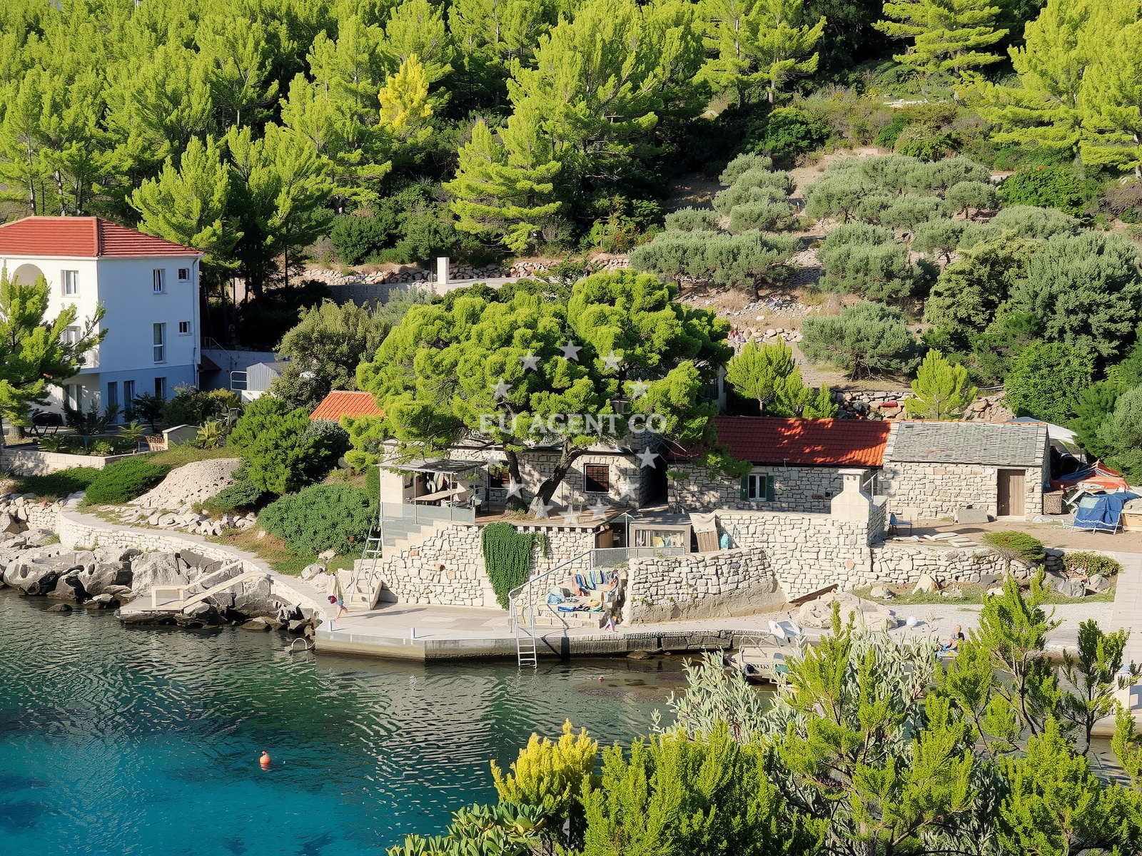 Beach facilities and surroundings at Plaza Karbuni in Blato, 104 ulica br.12/1, Potirna