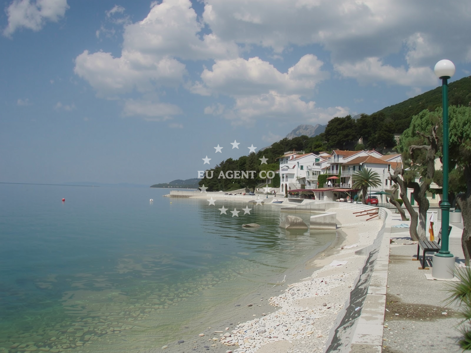 Beach facilities and surroundings at Plaza Lucica II in , Zaostrog