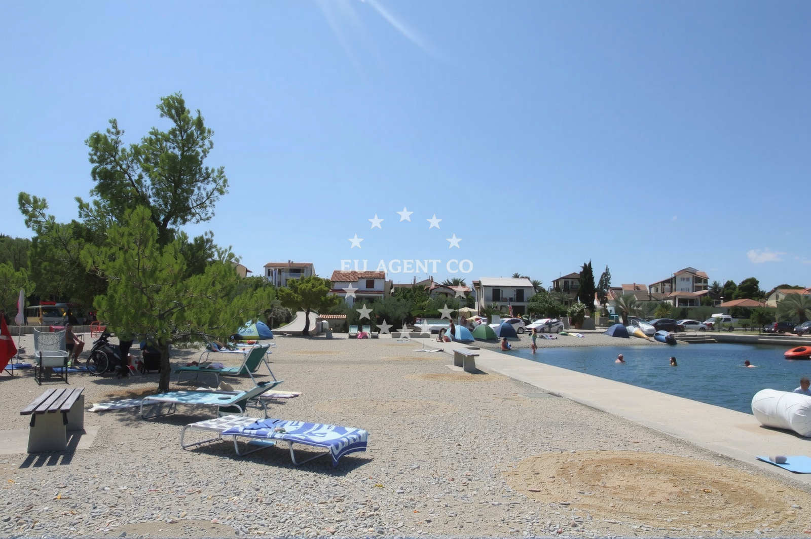 Sea and coastal view of Plaza Mali Zdrelac in Ždrelac, Ždrelac