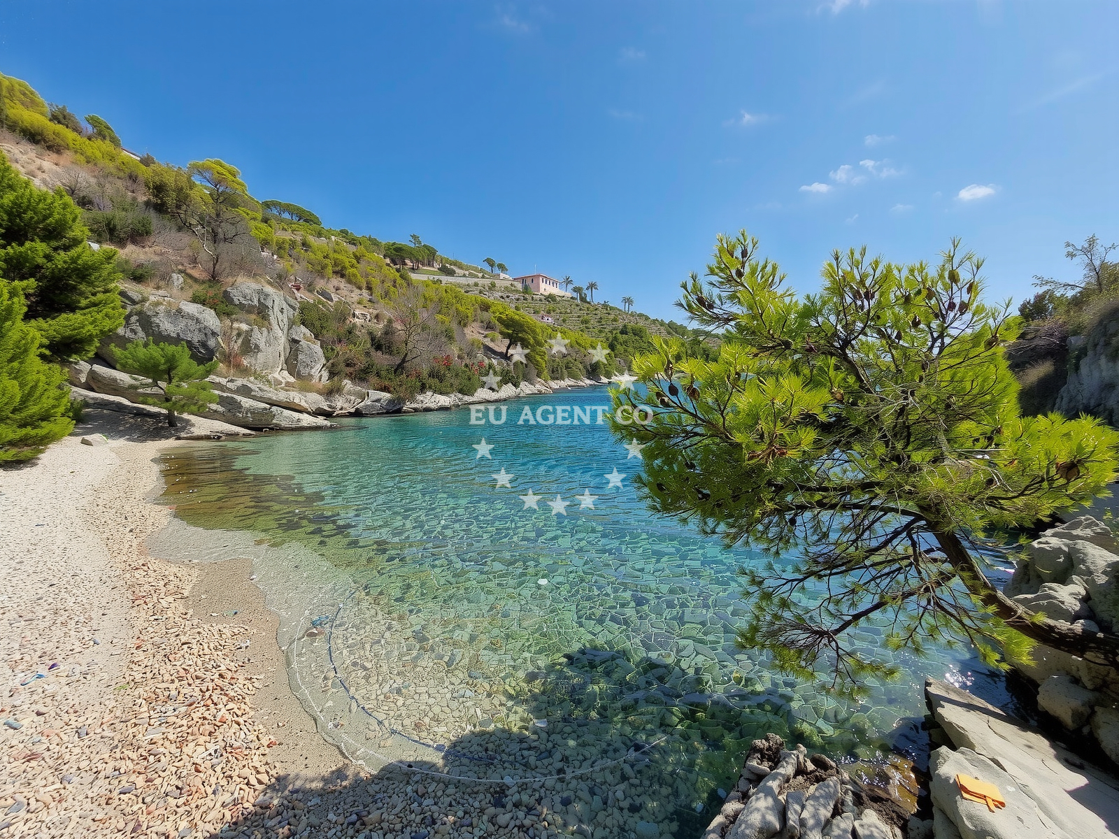 Shoreline and swimming area at Plaza Nerezisca in Rudinica 2, Milna, Milna