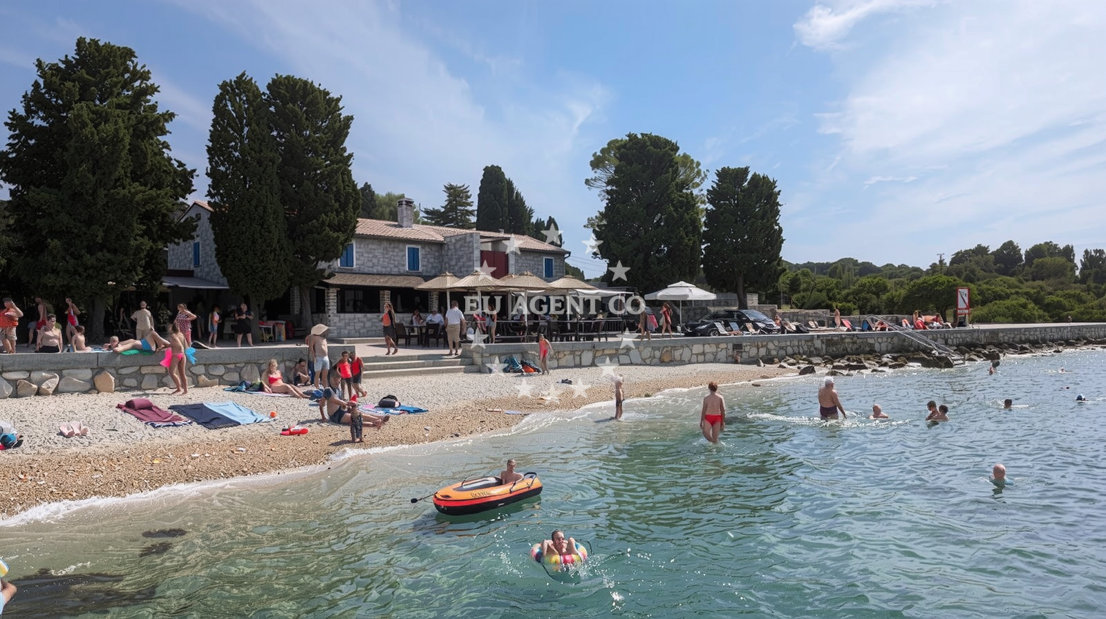 Overview of Plaza Otok Sveti Jerolim in 3 Trsine ulica, Pula
