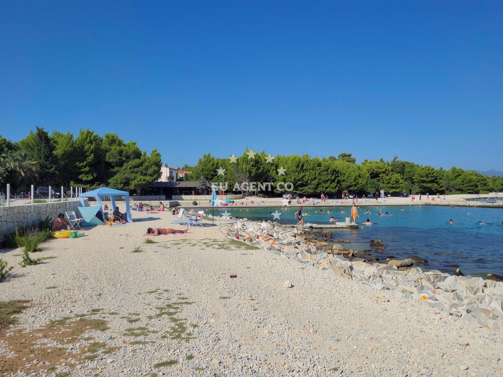 Overview of Plaza Pedinka in Pedinka VII, br.19, Vir