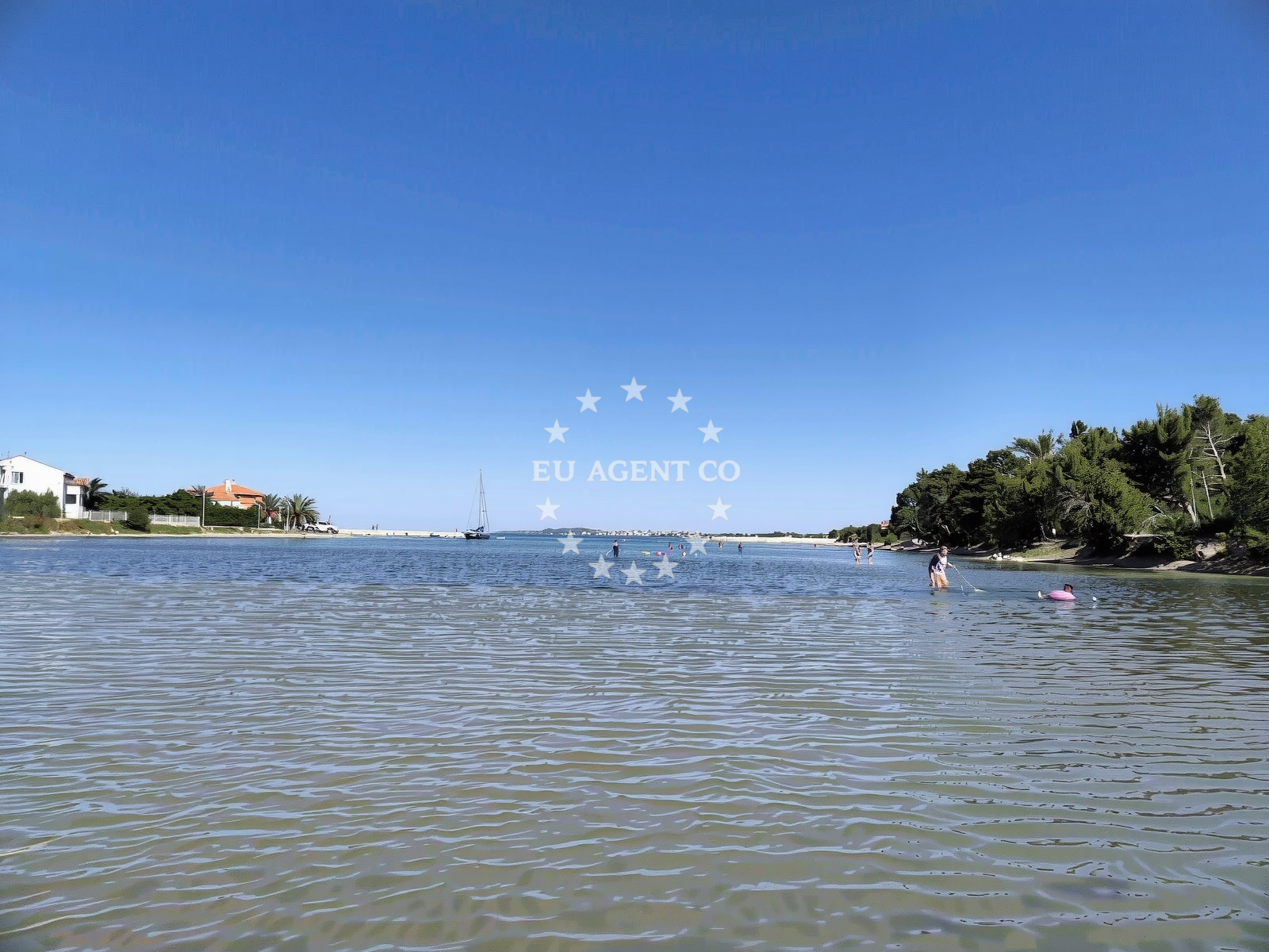 Sea and coastal view of Plaza Plisa in Punta 3/20, Zaton