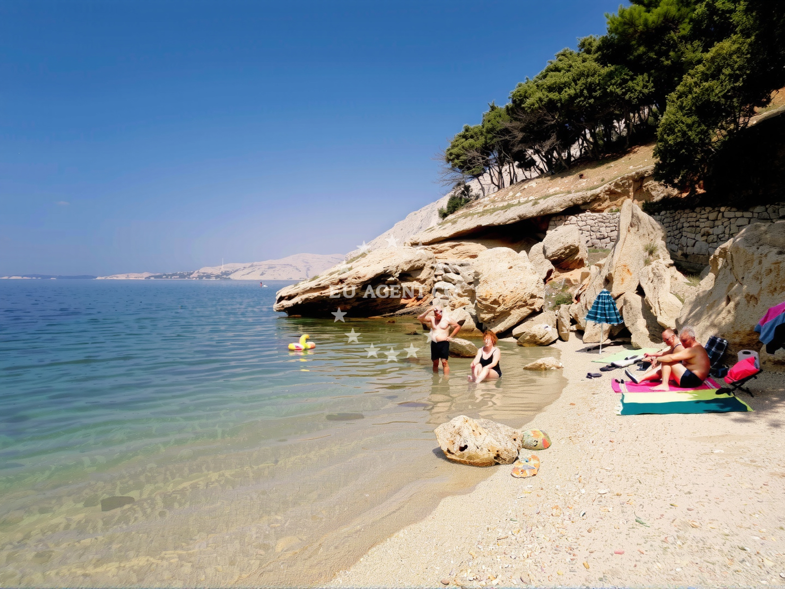 Shoreline and swimming area at Plaza Pod Zaglavu in VRH BRIGA BB KUĆA,1.KAT, Metajna