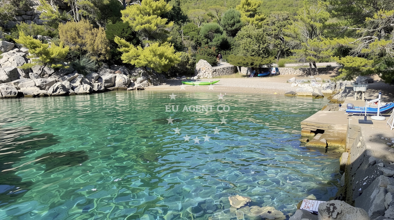 Beach facilities and surroundings at Plaza Poplat in Uvala Poplat Broj 40, Vela Luka