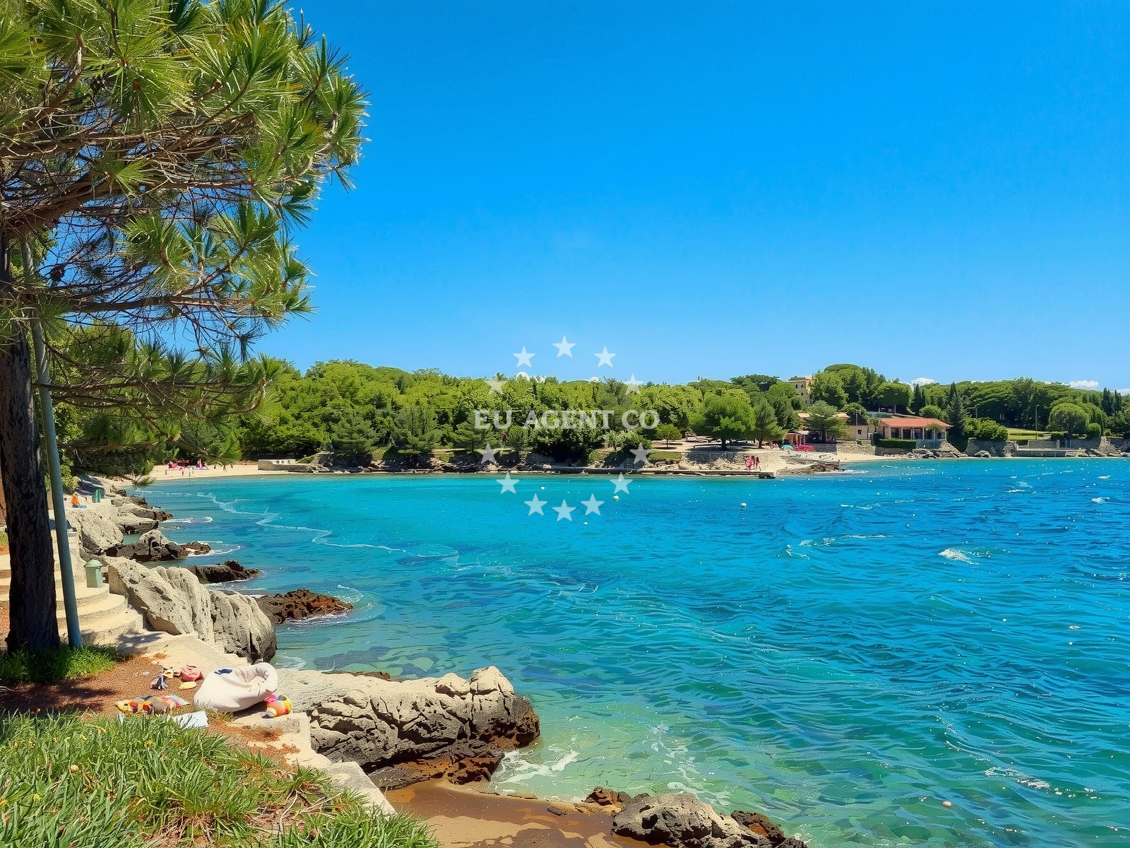 Shoreline and swimming area at Plaza Pud Crikvu in Pava Žužića 26, Pinezići, Krk