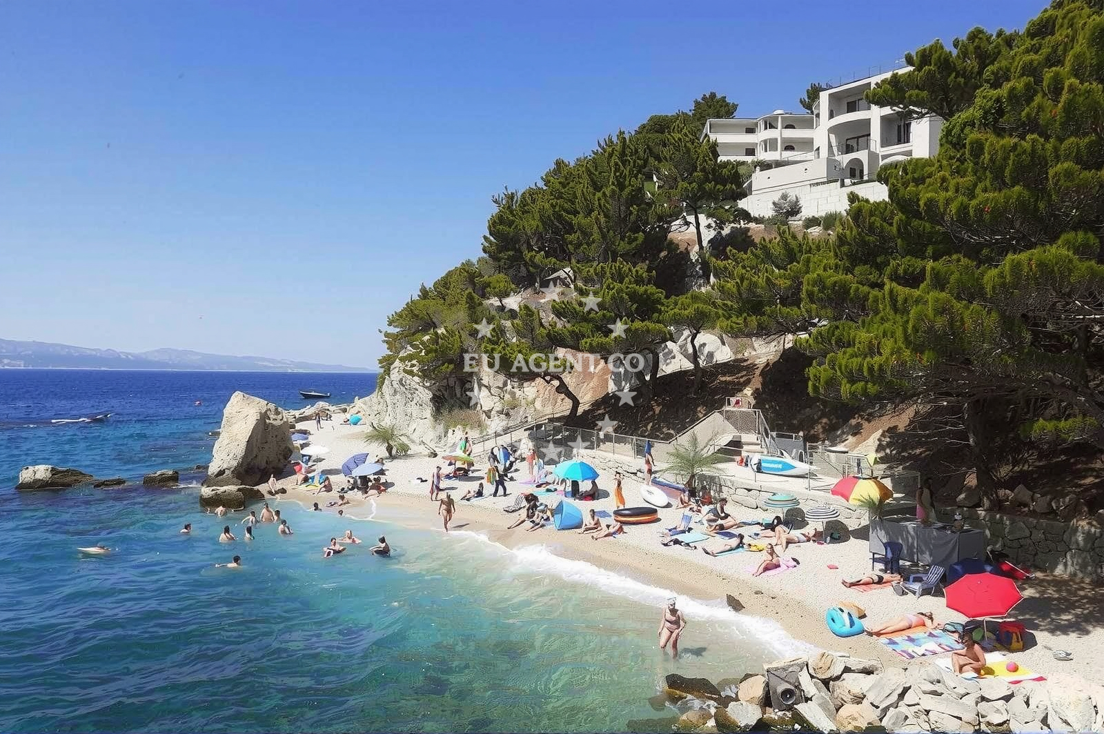Overview of Plaza Punta in Punta 26, Marusici