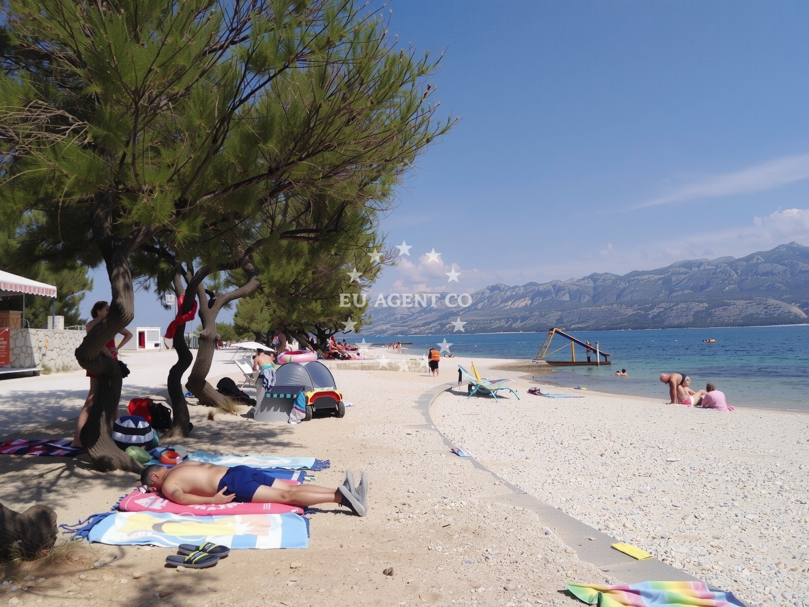 Beach facilities and surroundings at Plaza Razanac in Unnamed Road Apartman 1, Ražanac