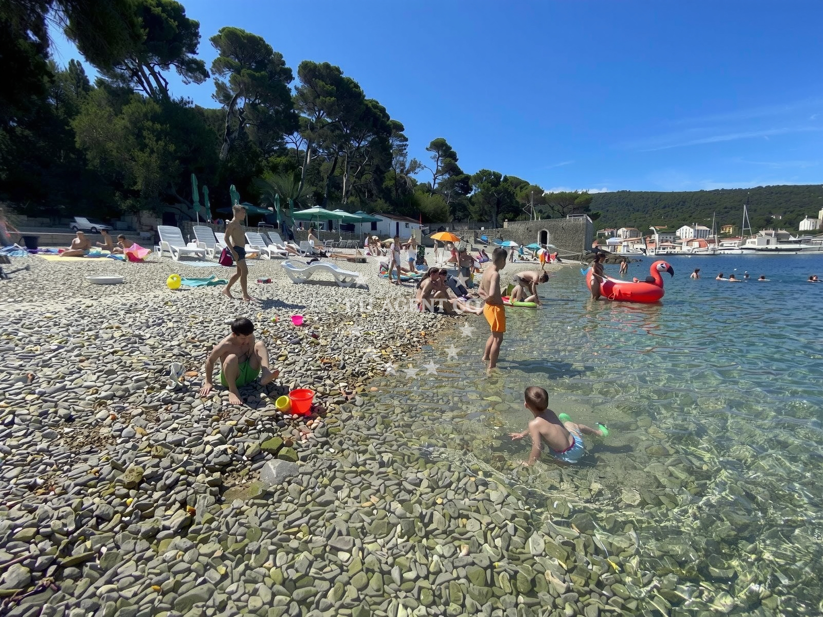 Sea and coastal view of Plaza Rovenska in Ulica Rovenska 26, Veli Lošinj