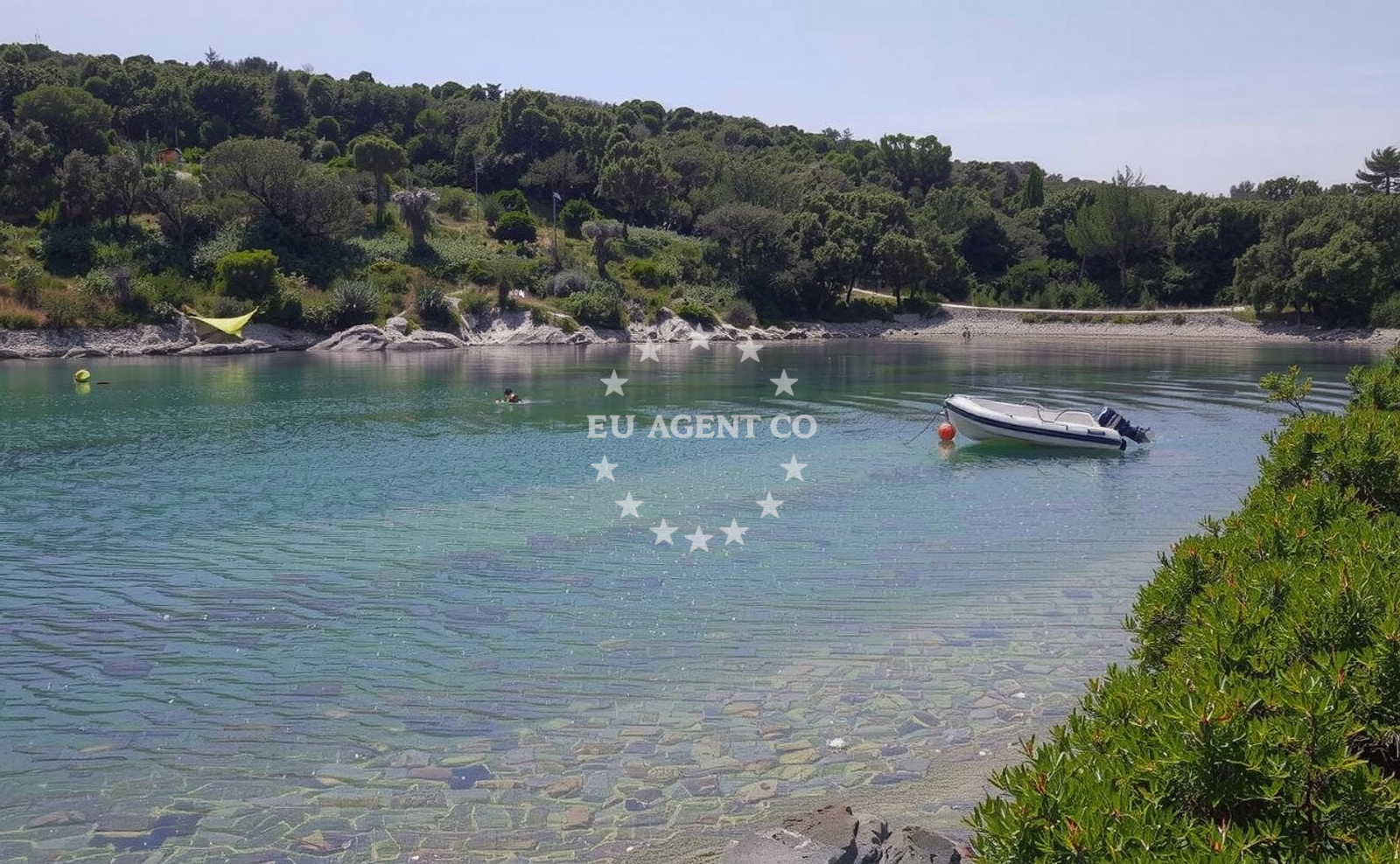 Shoreline and swimming area at Plaza Ruzmarinka in Artatore 170A, Mali Lošinj