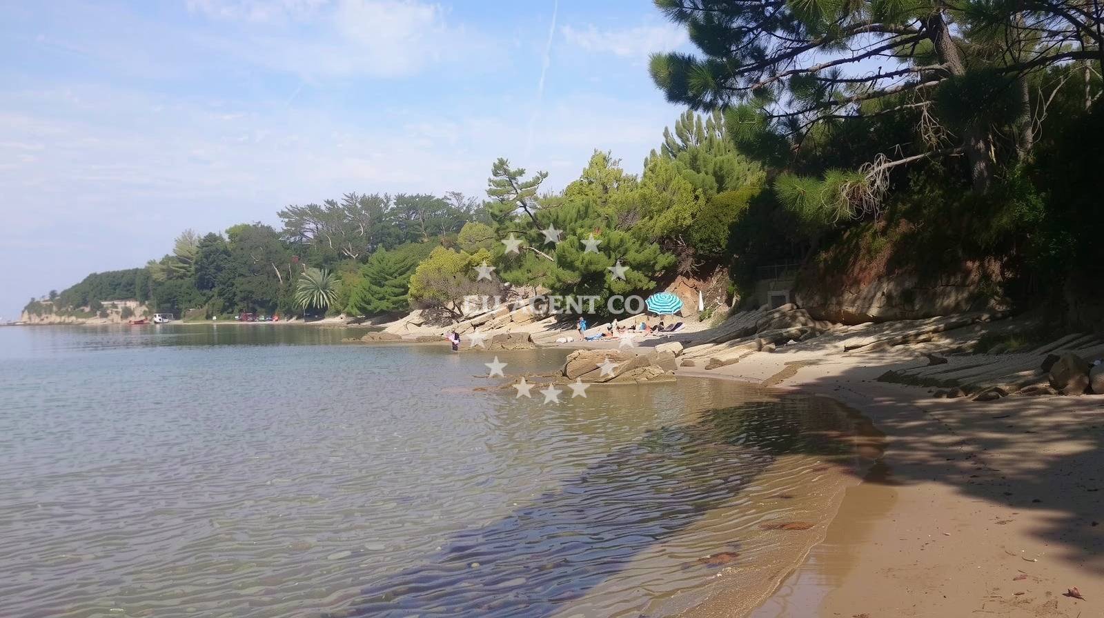Beach facilities and surroundings at Plaza Sice in Lopar 62, Lopar