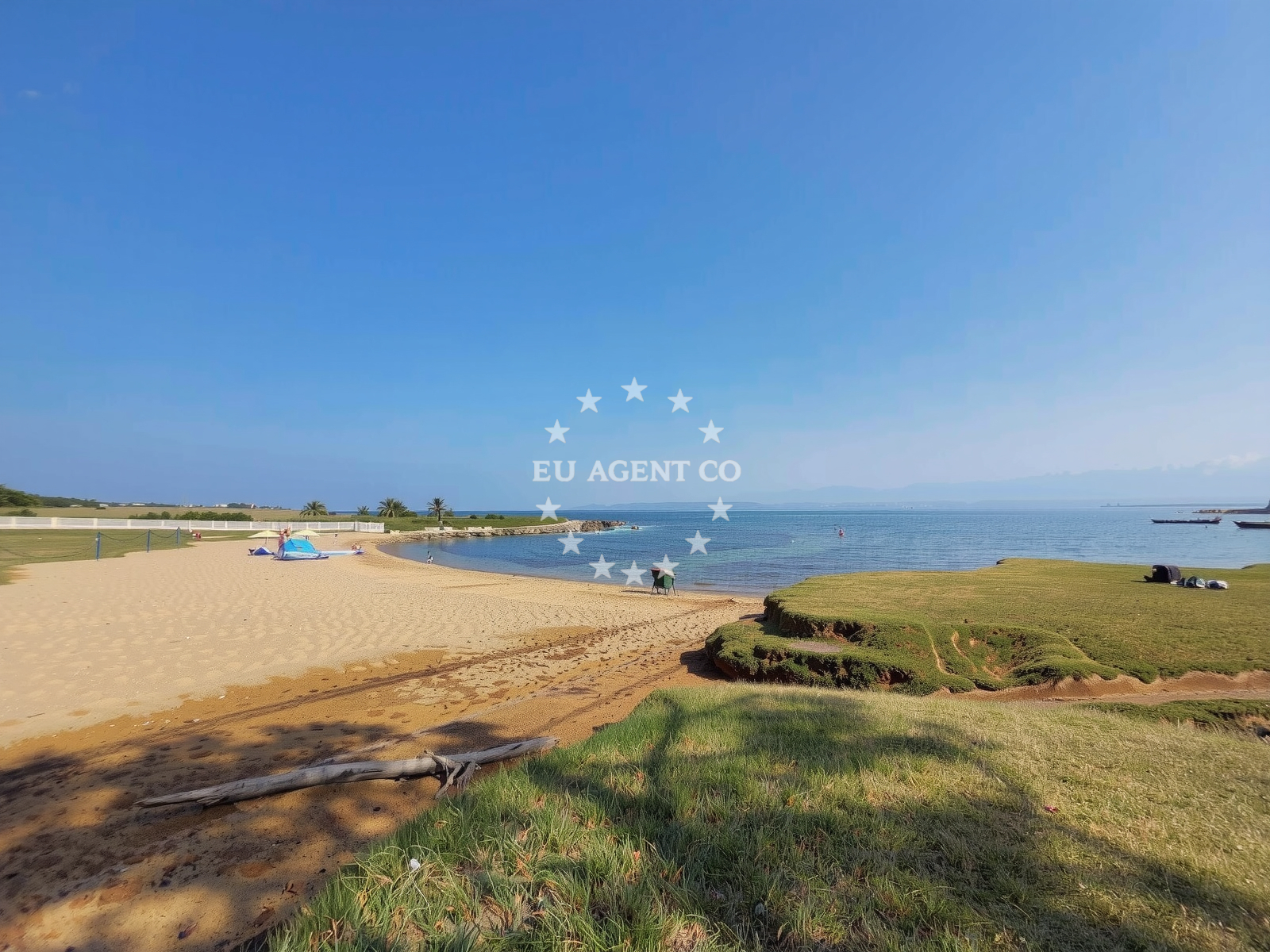 Sea and coastal view of Plaza Skrpinica in 21 Ulica Velika Slatina V, Vir