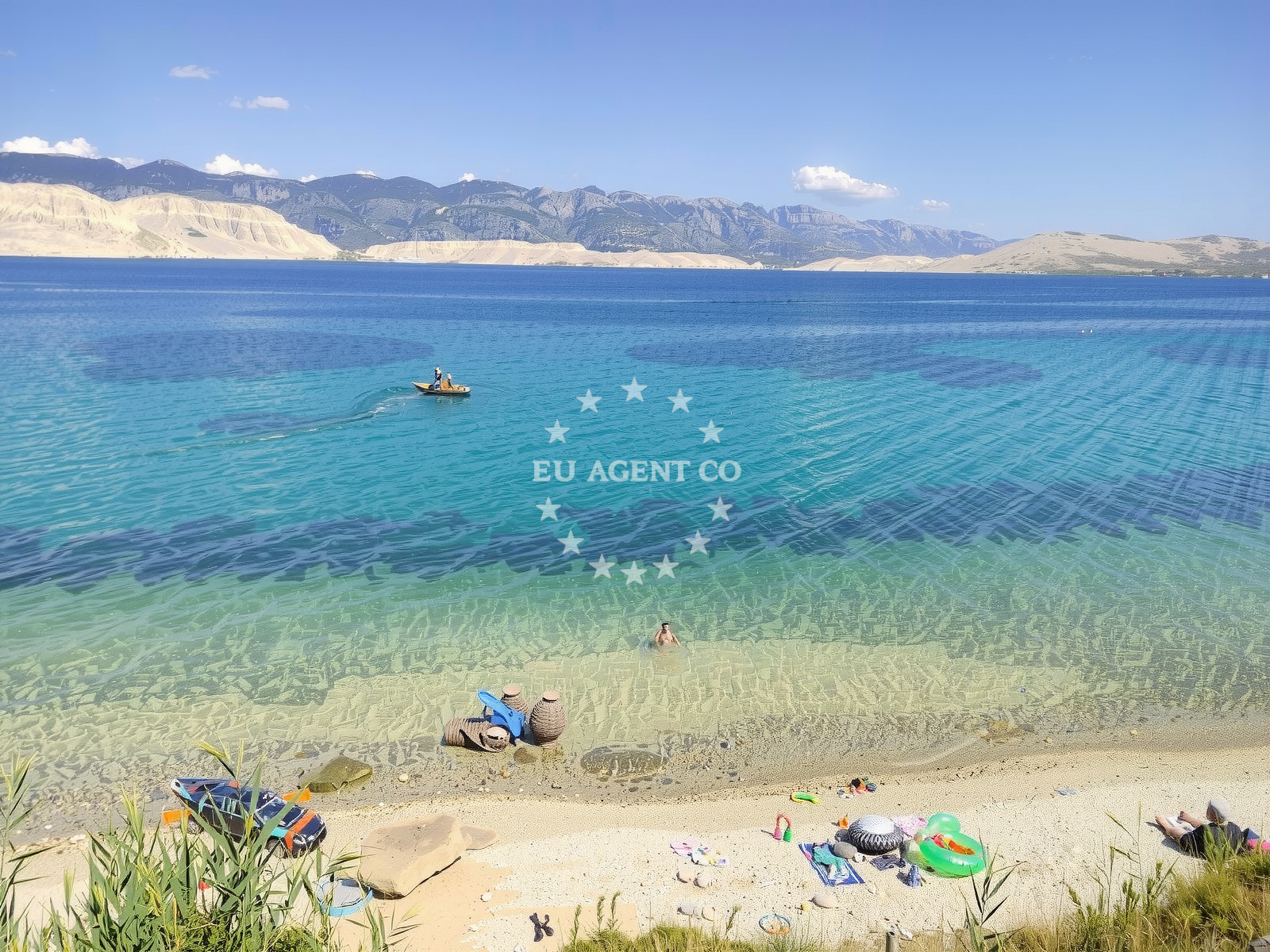 Shoreline and swimming area at Plaza Sveti Marko in Sveta Marija bb, Pag