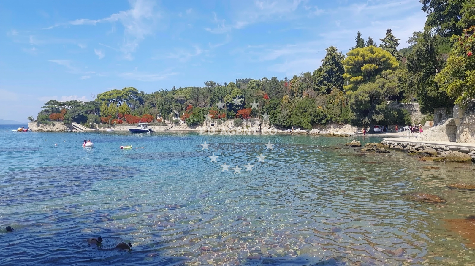 Shoreline and swimming area at Plaza Tiha in Lopar 30 A, Lopar