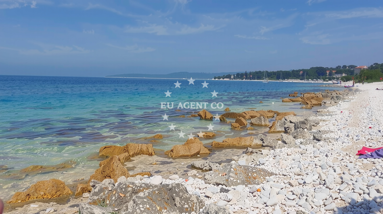Sea and coastal view of Plaza Tratica in SILBA 589, Silba