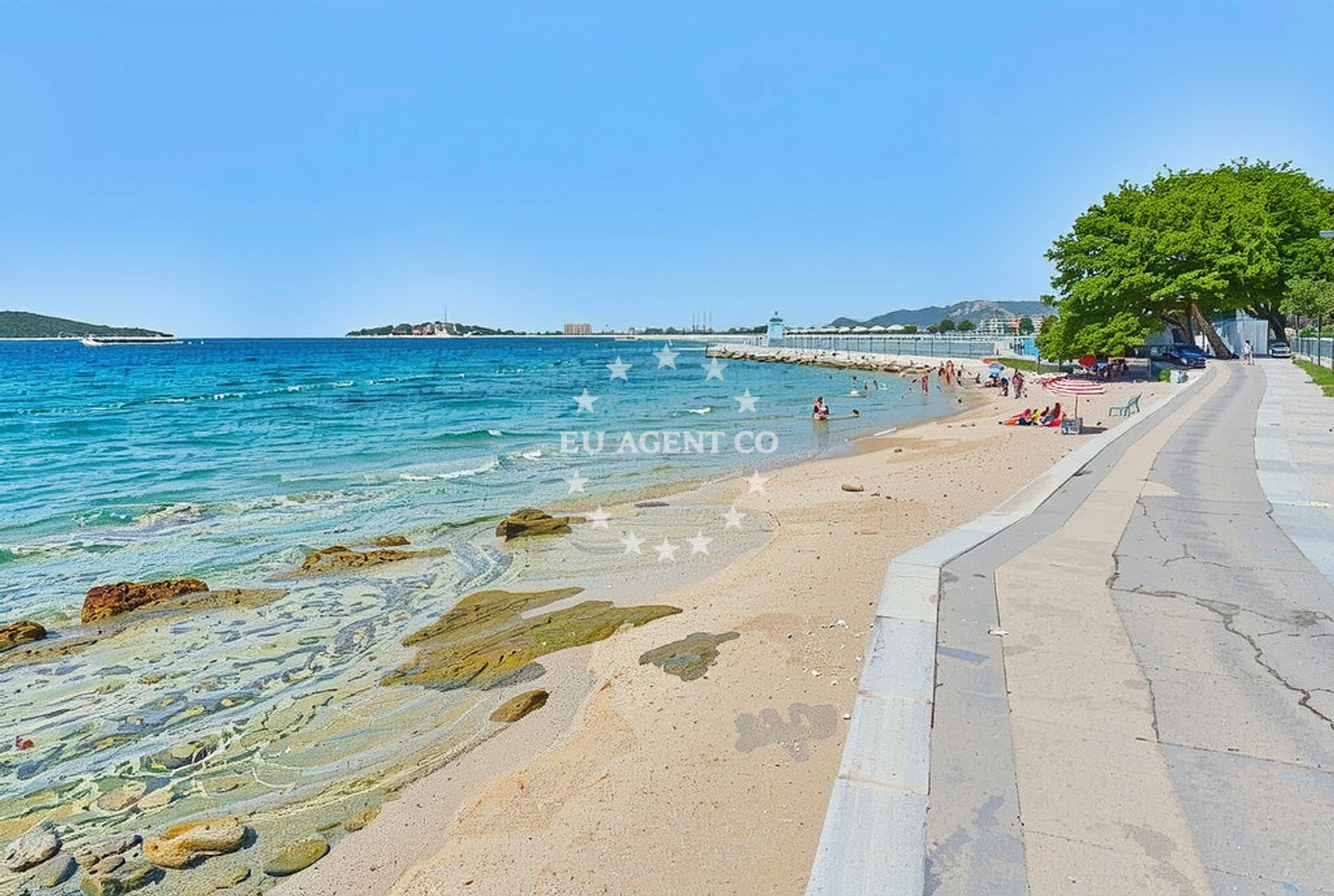 Beach facilities and surroundings at Plaza Trstevica II in ulica VI br.12, Prvić Šepurine