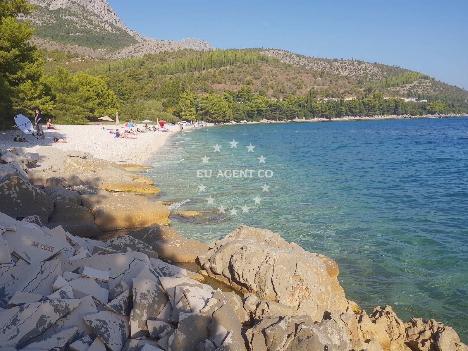 Shoreline and swimming area at Plaza Vira in Donja Vala, Drvenik