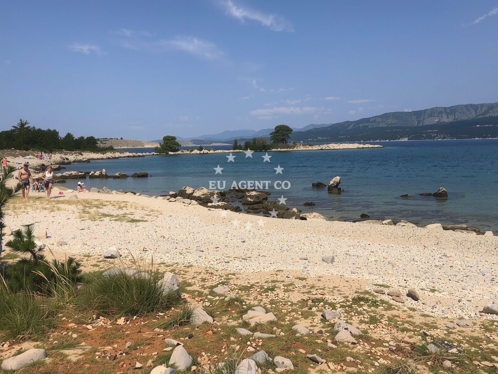 Beach facilities and surroundings at Plaza za pse Klimno in 169 Klimno 169 A-F, Klimno