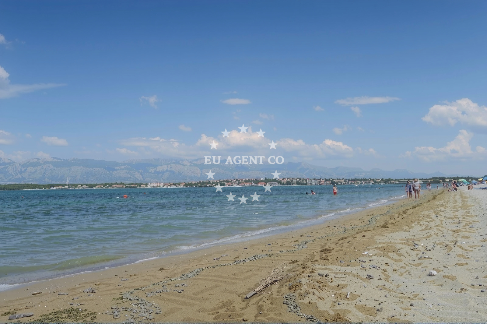 Shoreline and swimming area at Plaza Zdrijac in Put Ždrijaca 12 D ZGRADA, Nin