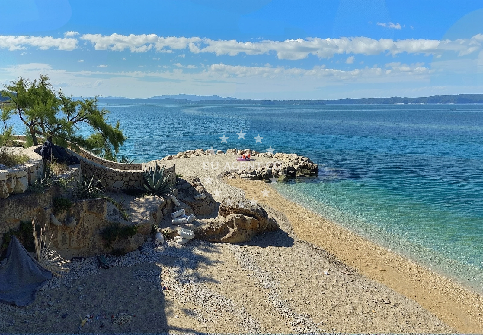 Sea and coastal view of Plisivac beach in 3 Hvarska ulica 1. KAT, Podgora