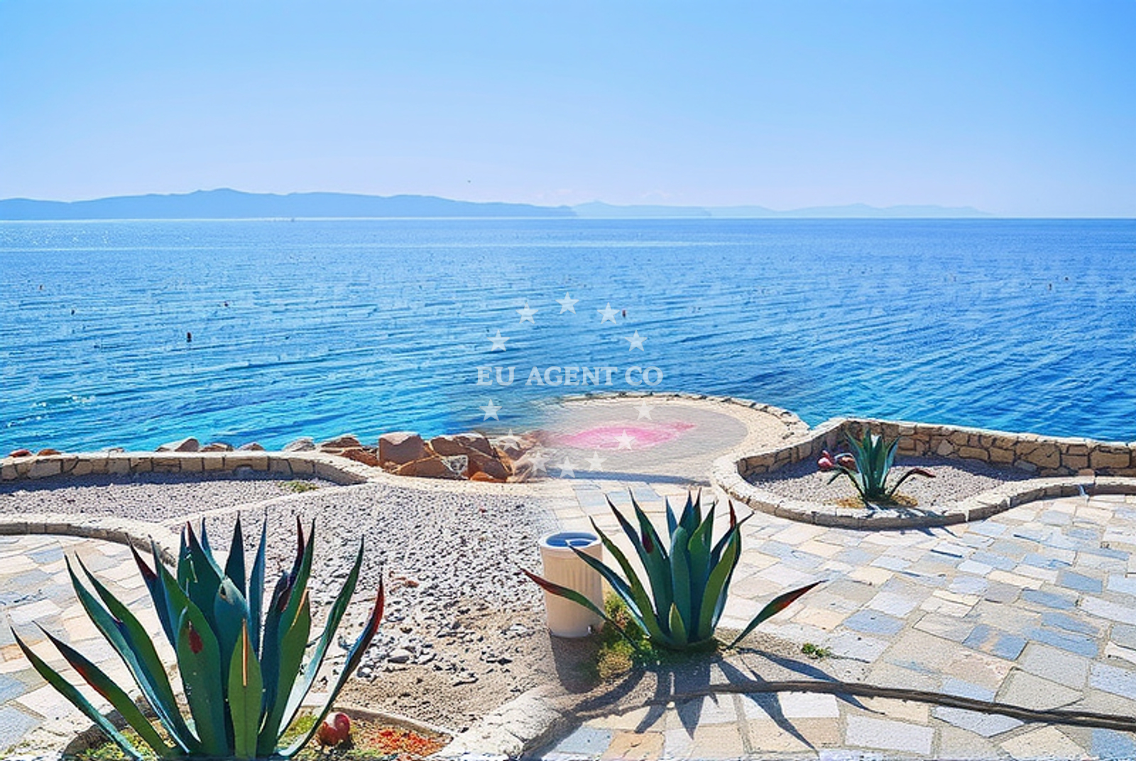 Additional view of Plisivac beach in 3 Hvarska ulica 1. KAT, Podgora