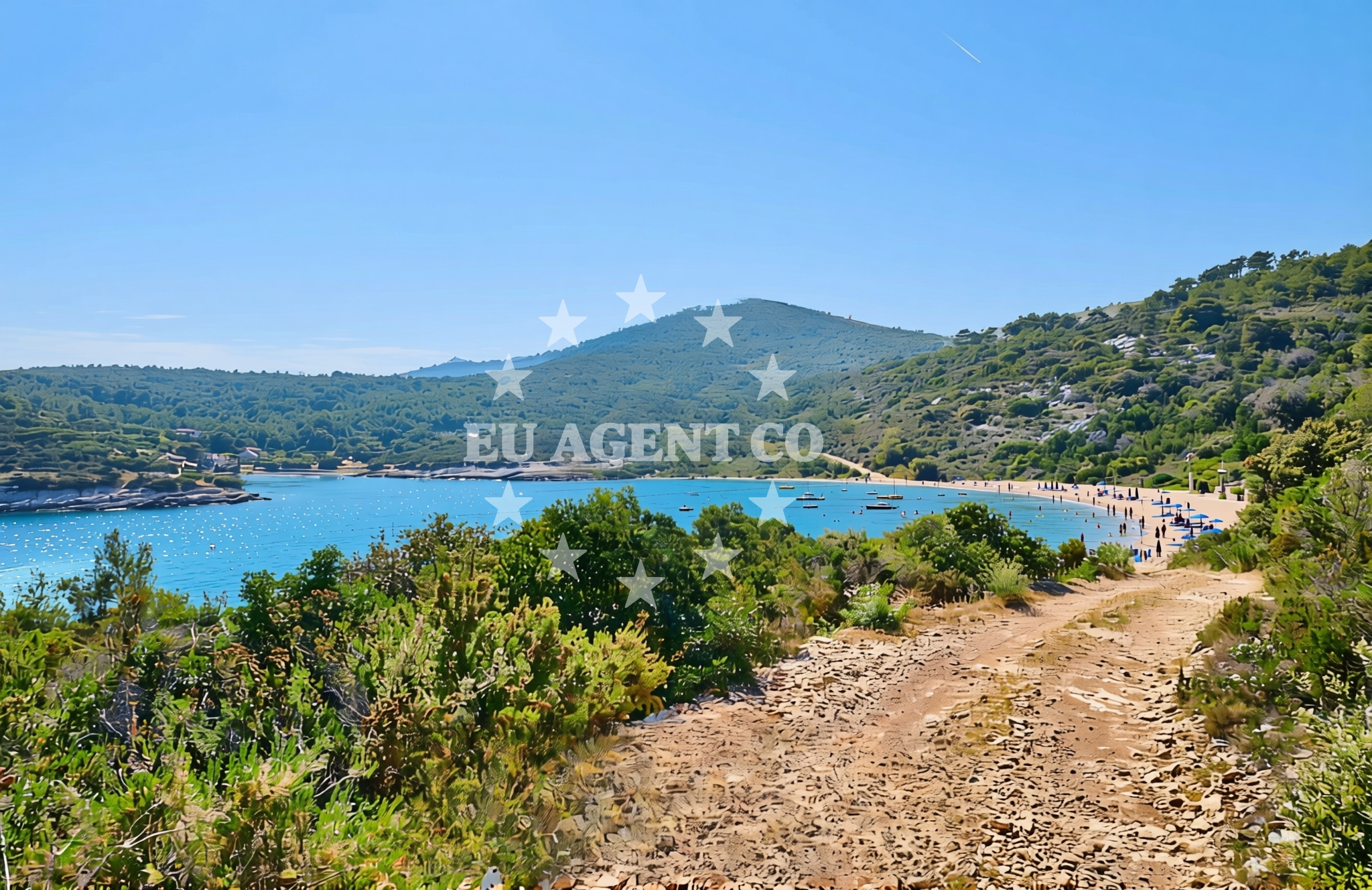 Beach facilities and surroundings at Plisko Polje (Vis): beaches and coves (1) in Plisko Polje (Vis)