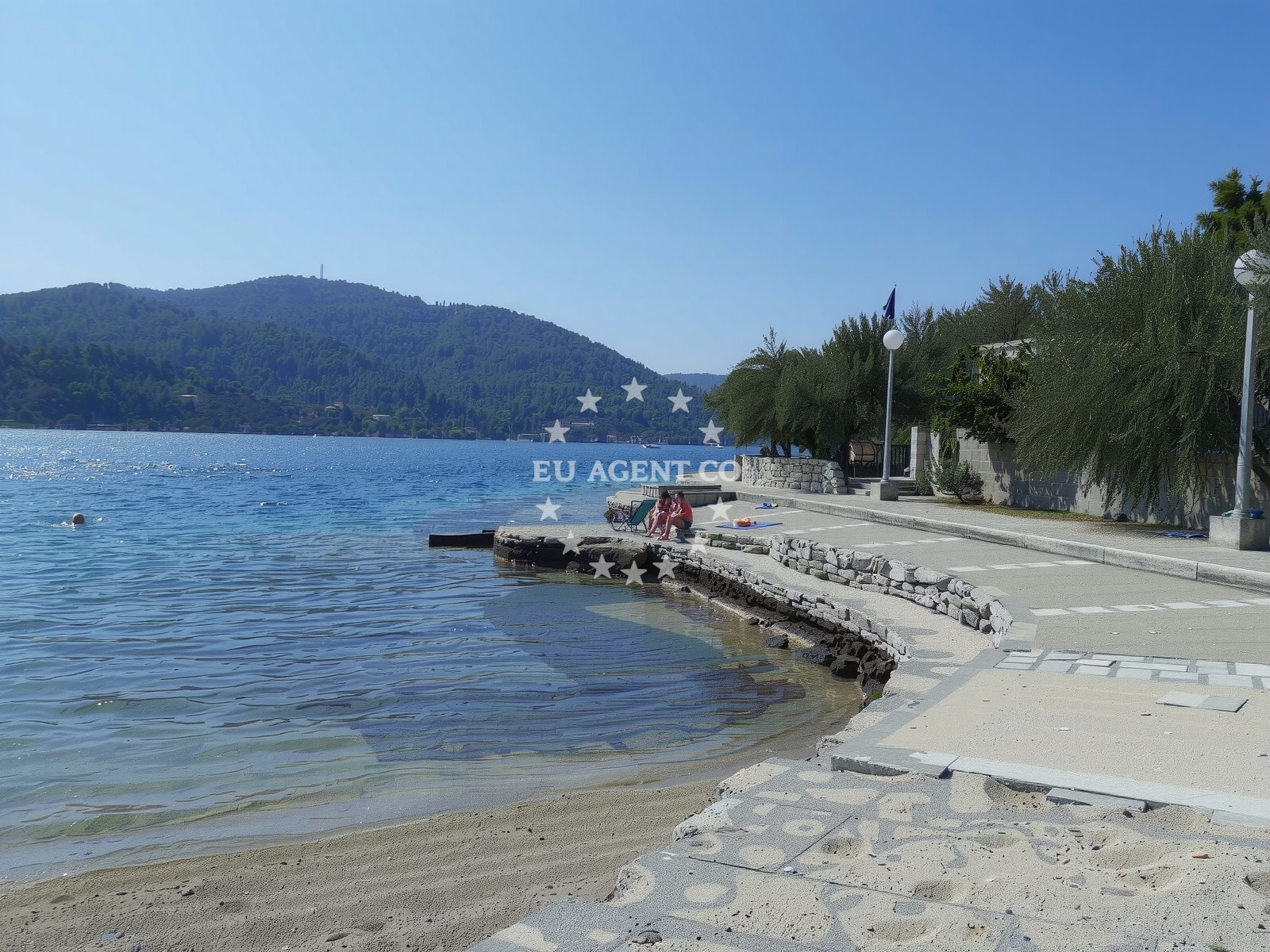 Sea and coastal view of Plitvine beach in Obala 1 Obala1 br1 stambeno/poslovni objekat/BISTROBEPPO, Vela Luka