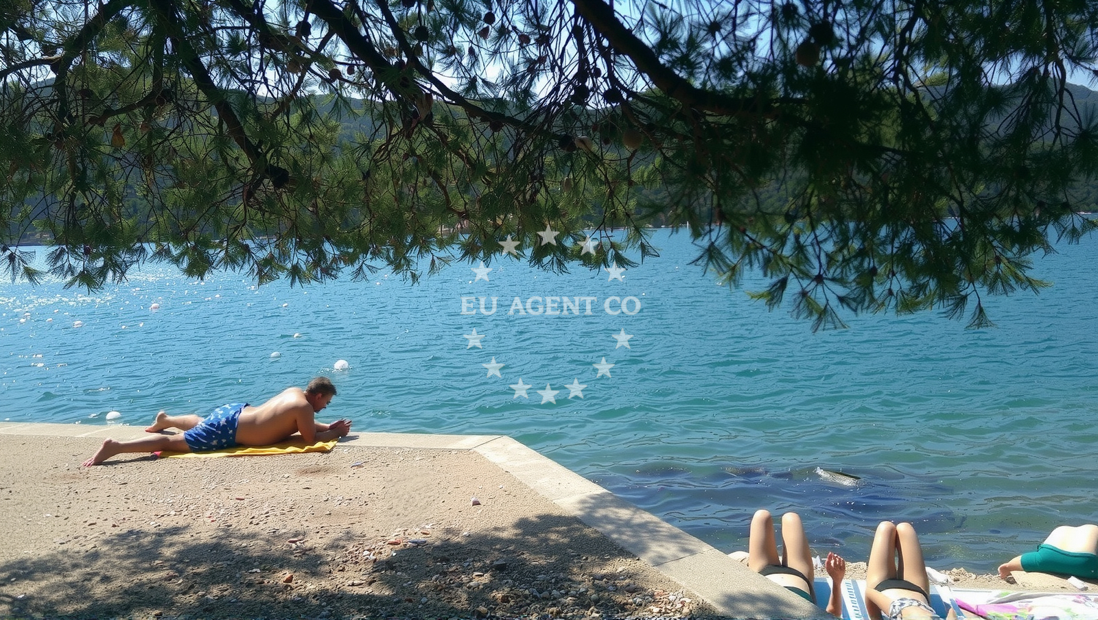 Beach facilities and surroundings at Ploce beach in Ulica Andrije Kačića Miošića 6 Prizemlje, Ploče
