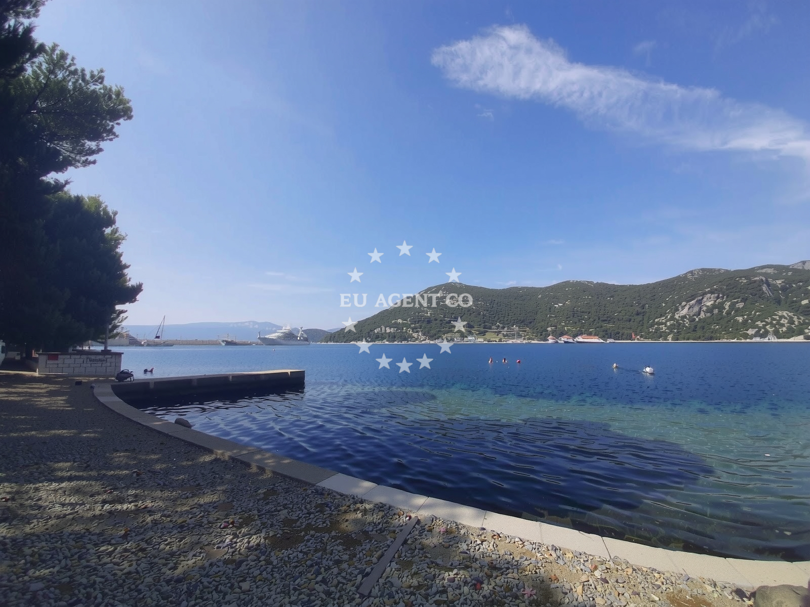 Additional view of Ploce beach in Ulica Andrije Kačića Miošića 6 Prizemlje, Ploče