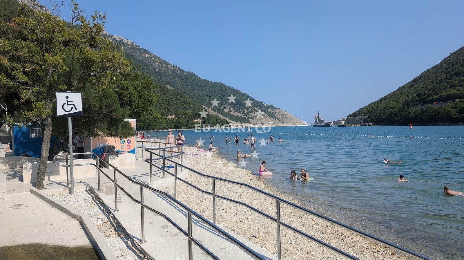 Beach facilities and surroundings at Plomin Beach in Plomin 69B, Plomin