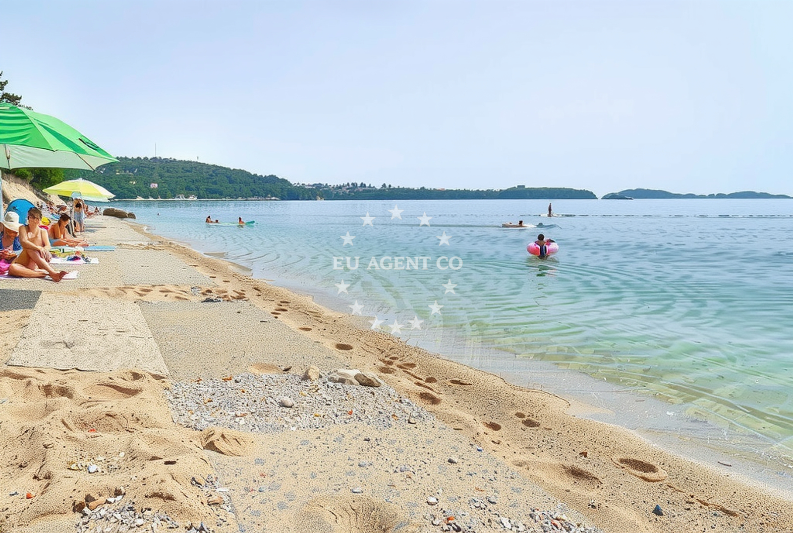 Additional view of Pod Maslovo beach in Plat 18, Mlini