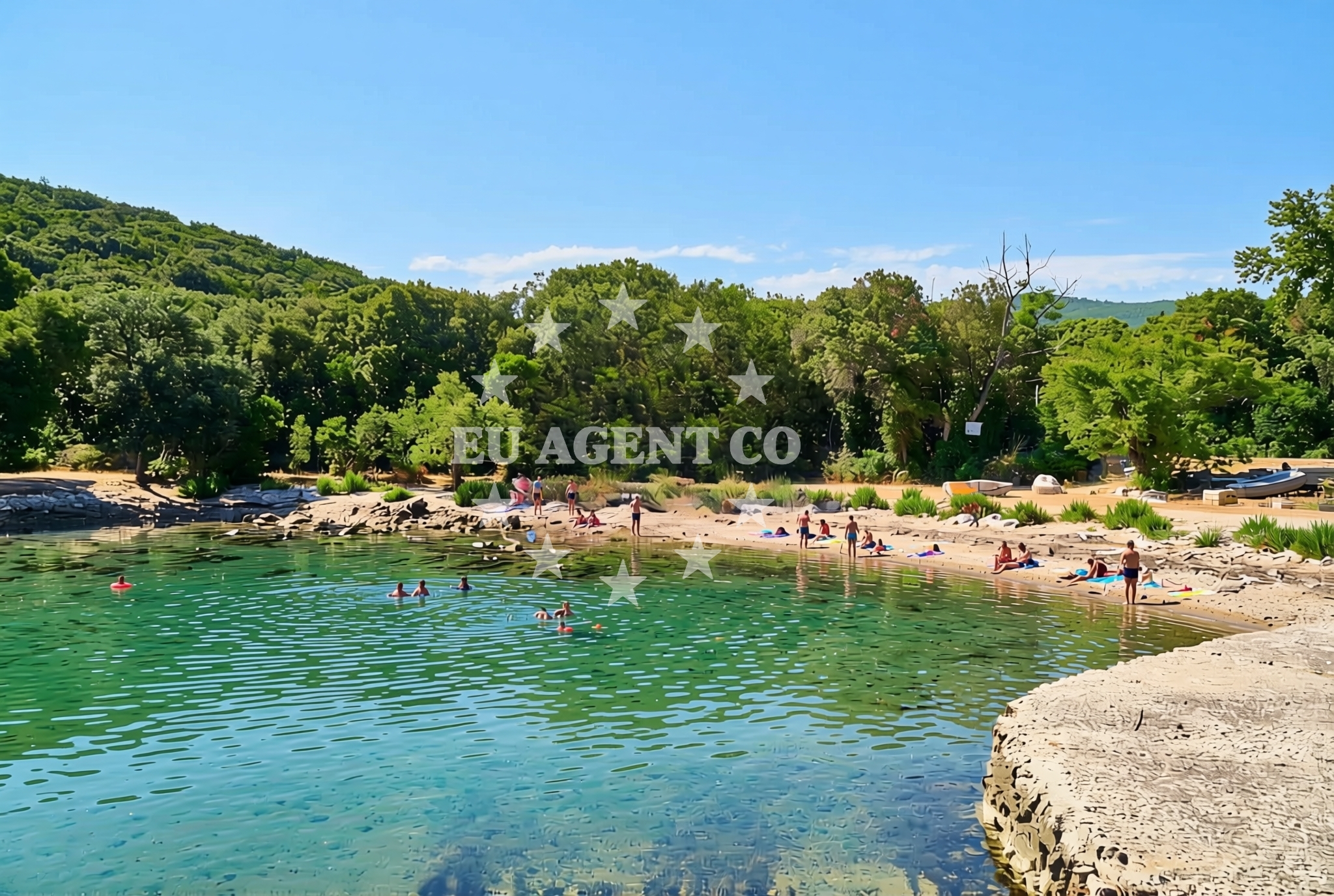 Shoreline and swimming area at Podgrad istok, Drače Beach in Podgrad istok
