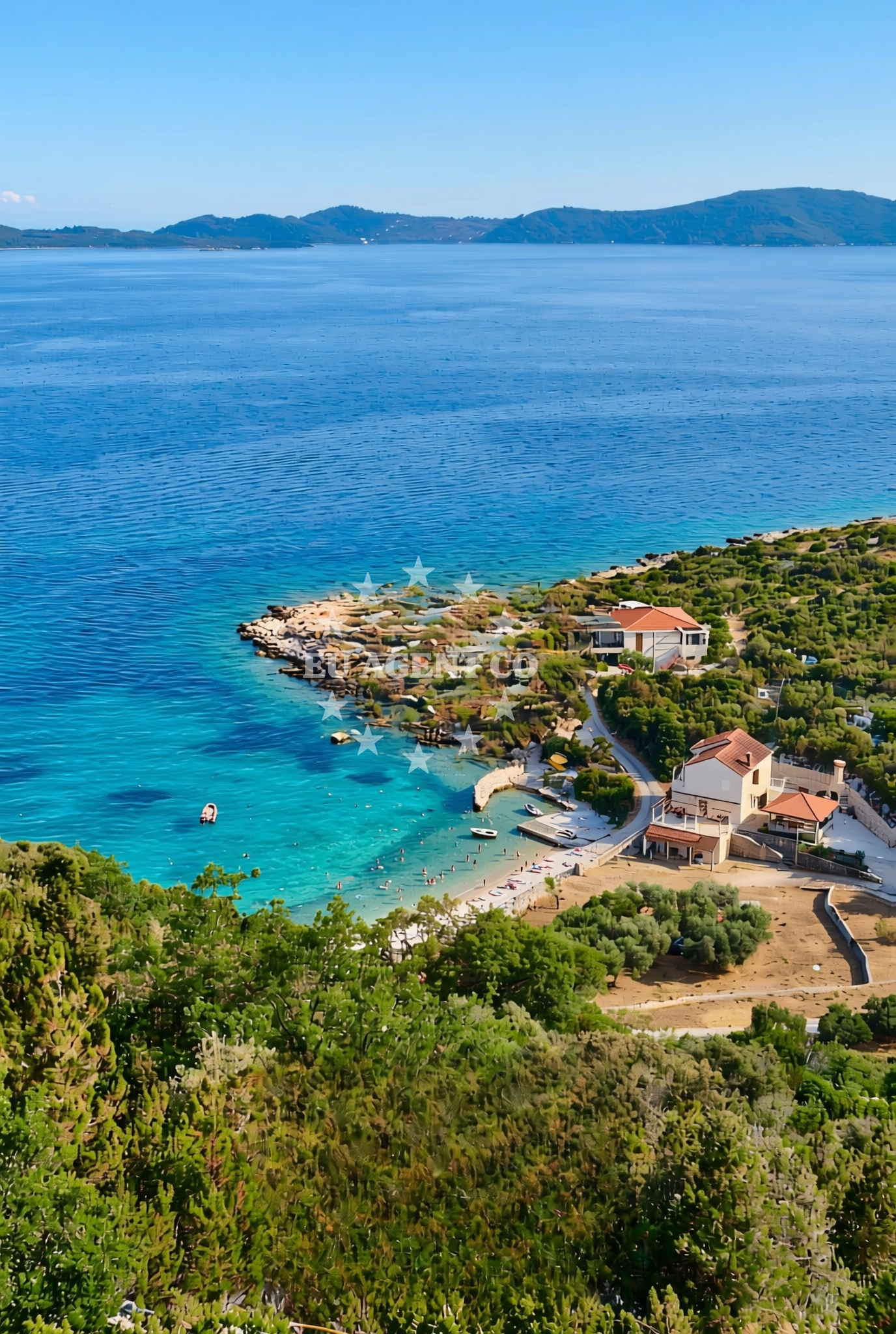 Beach facilities and surroundings at Podimoć: beaches and coves (1) in Podimoć