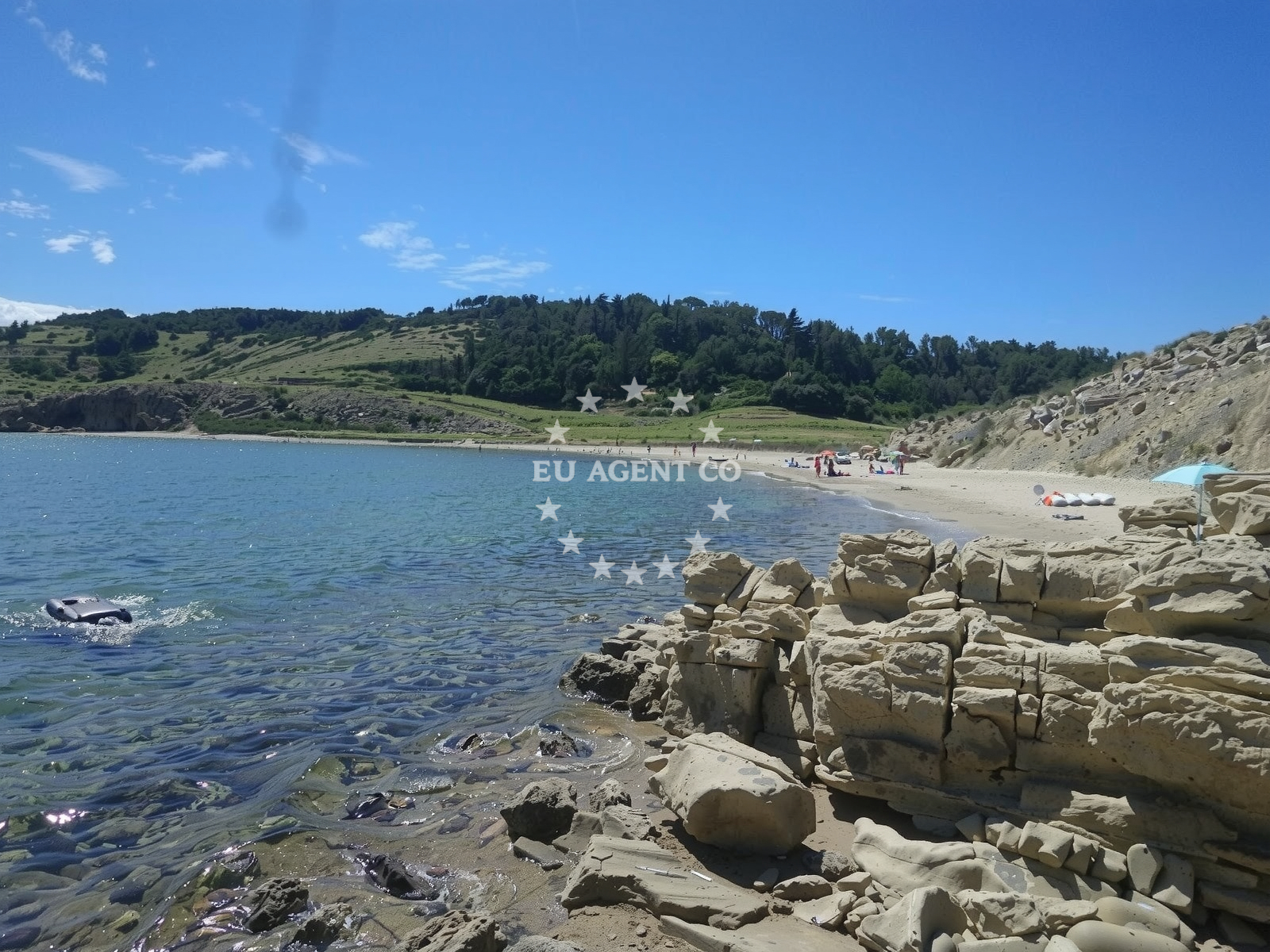 Beach facilities and surroundings at Podsilo beach in Lopar 358, Lopar