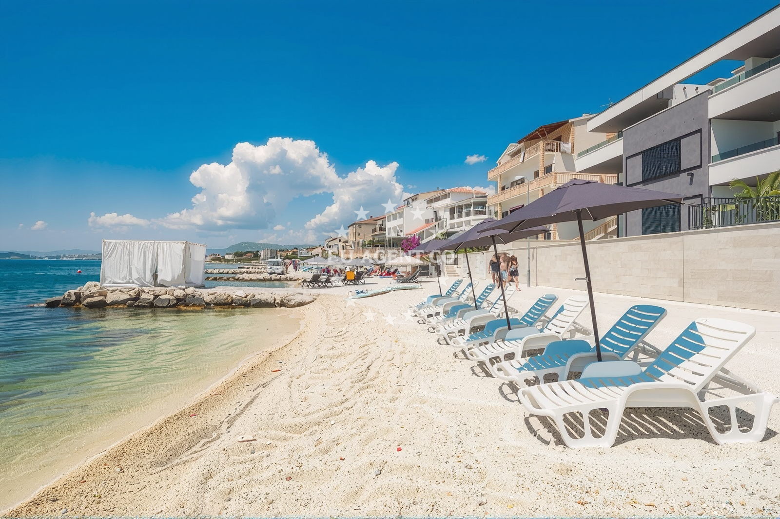 Beach facilities and surroundings at Podstrana beach in Ulica Mile Gojsalića 45 D, Podstrana