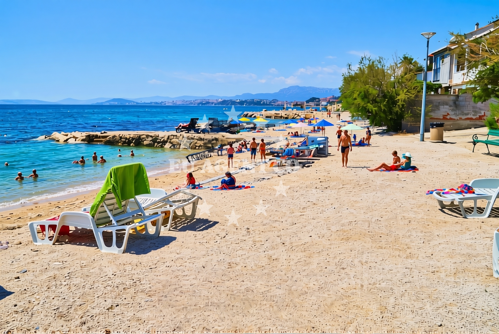 Sea and coastal view of Podstrana - Grbavac: beaches and coves (1) in Podstrana - Grbavac